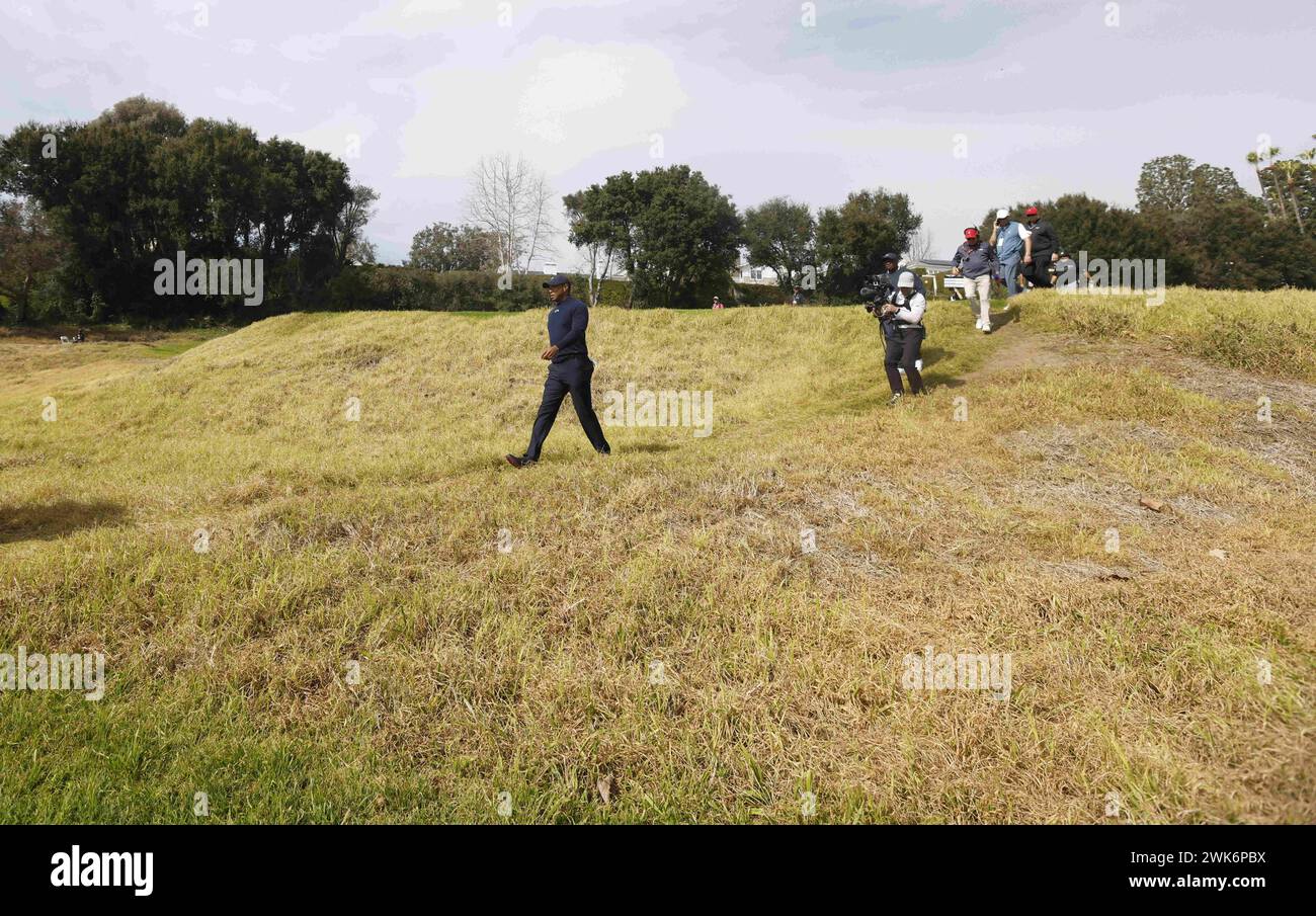 16. Februar 2024 Tiger Woods während der zweiten Runde des Genesis Invitational im Riviera Country Club in Pacific Palisades, CA. Charles Baus/CSM Stockfoto