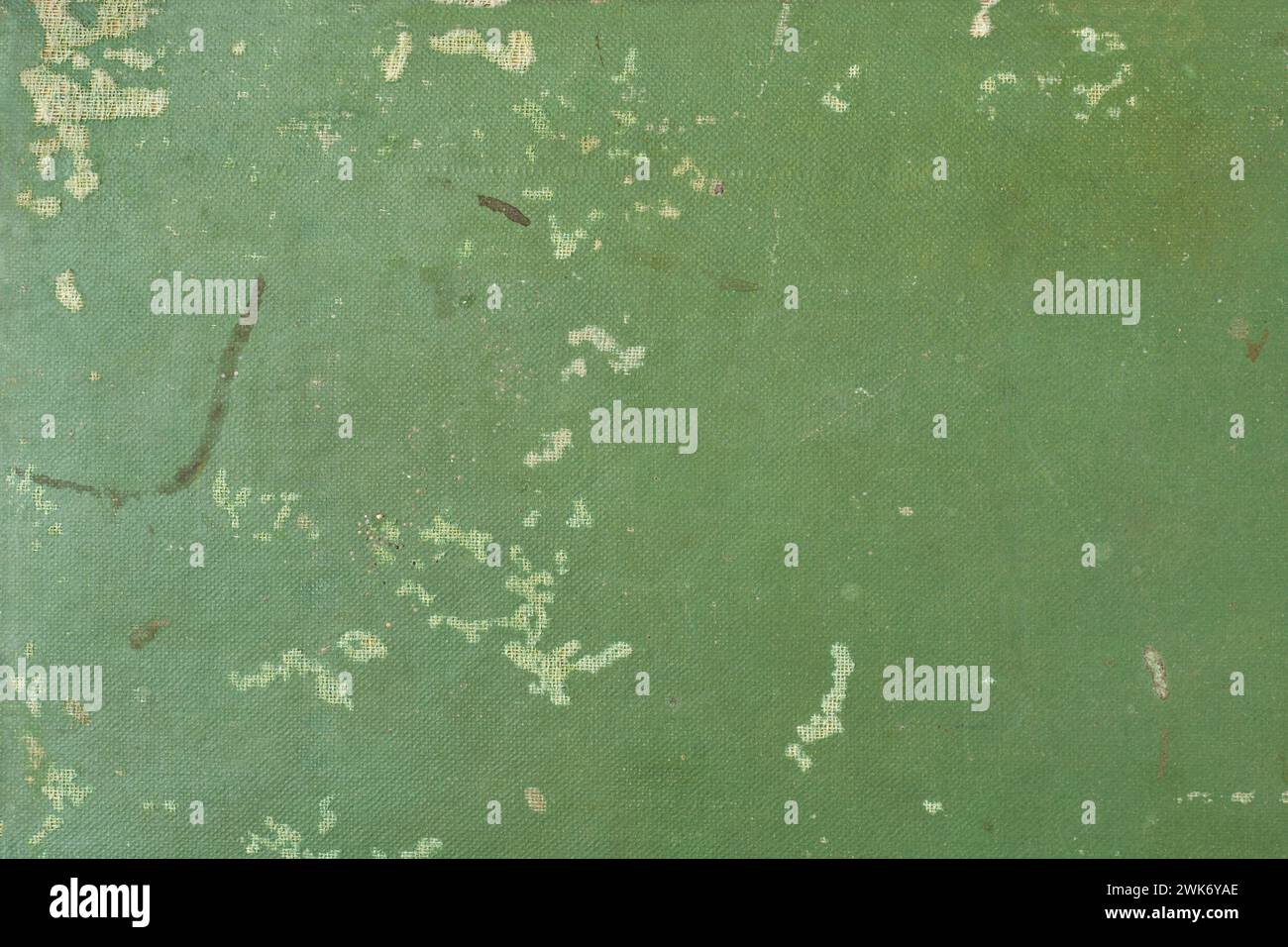 Abstract des alten abgenutzten Bucheinblatthintergrunds, historischen und alten verblassten grünen Farbtons oder gerissenen, verwitterten Texturtapeten oder Hintergrunds für grafisches Design Stockfoto