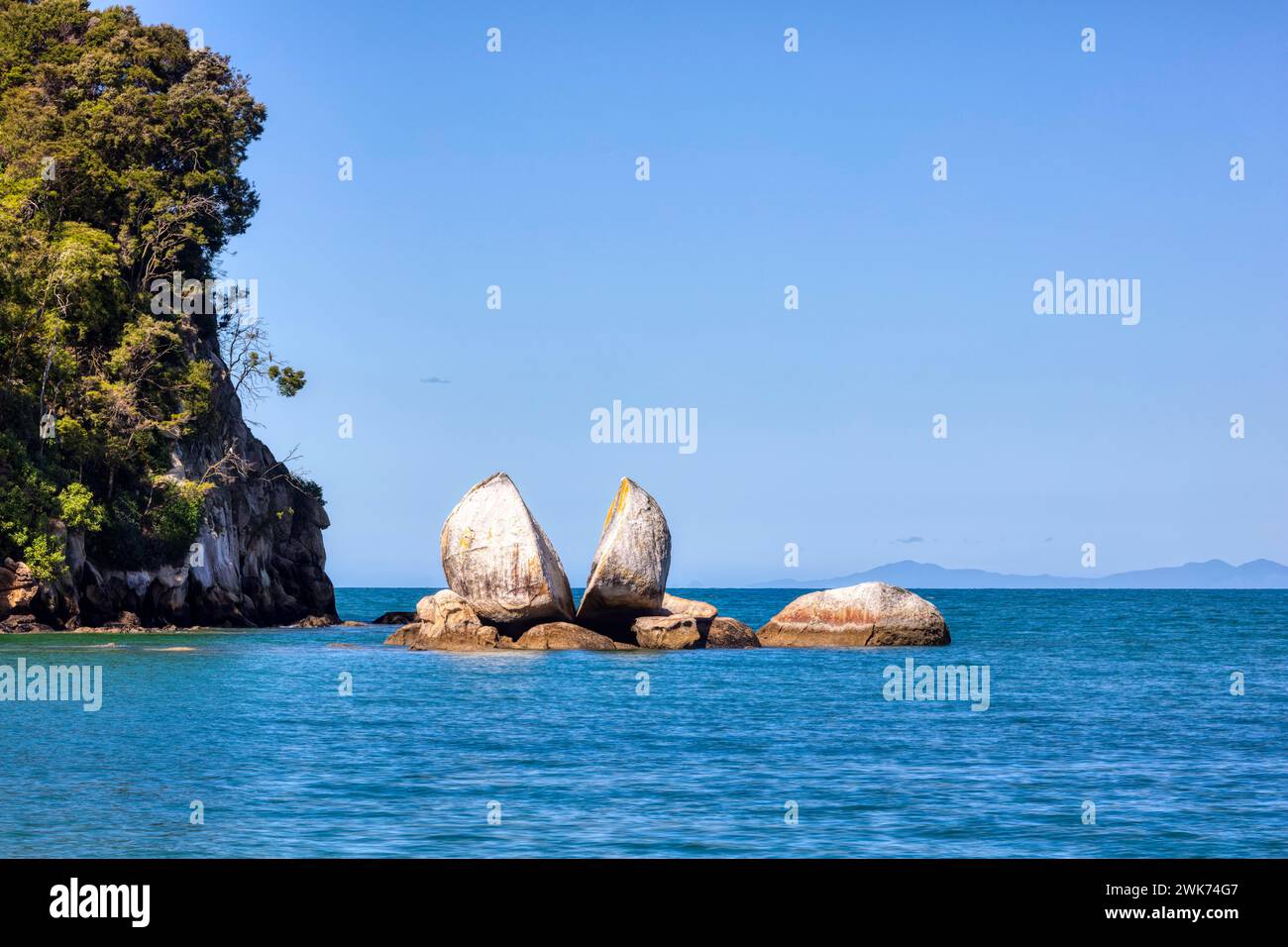 Split Apple Rock, Tasman Bay, Kaiteriteri, Neuseeland Stockfoto