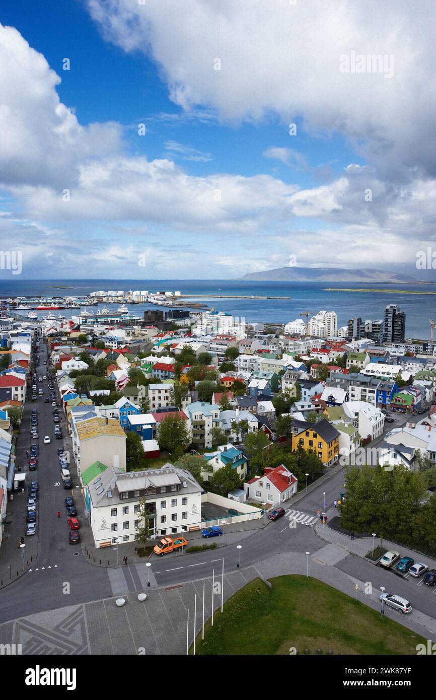 Stadtzentrum von Reykjavik im Sommer Stockfoto