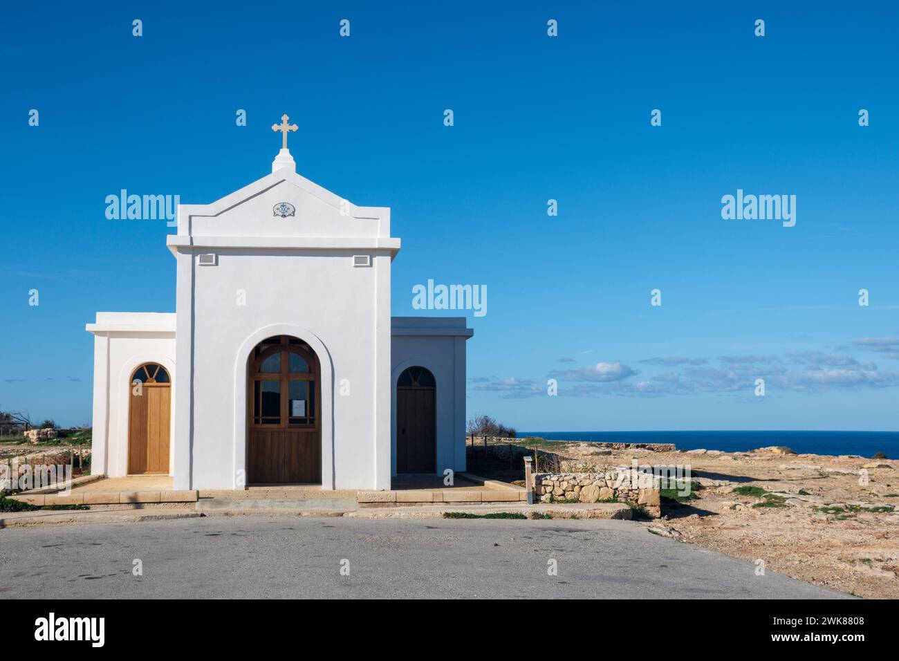 Die Kapelle der Unbefleckten Empfängnis, Madonna Cliffs, in der Nähe von Mellieha, Malta Stockfoto