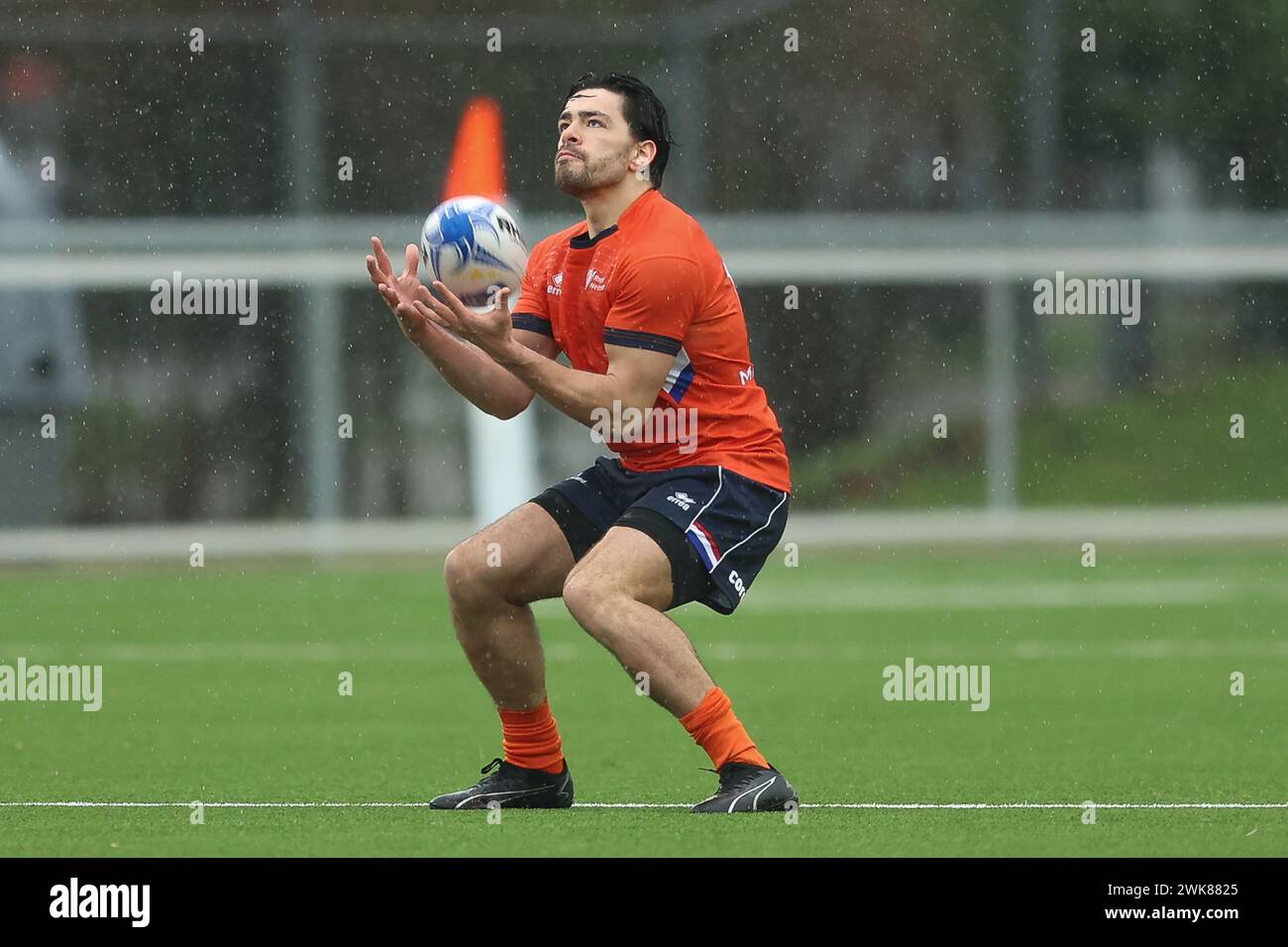 AMSTERDAM, NIEDERLANDE - 18. FEBRUAR: Mees van Oord Spieler von RC DIOK während des internationalen Rugby-Europameisterschaftsspiels zwischen den Niederlanden Stockfoto