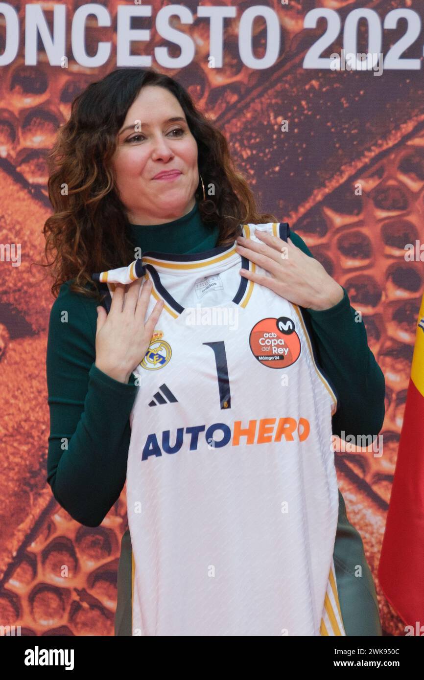 Isabell Rass Die Präsidentin der Gemeinschaft Madrid, Isabel Diaz Ayuso, bevor sie ...