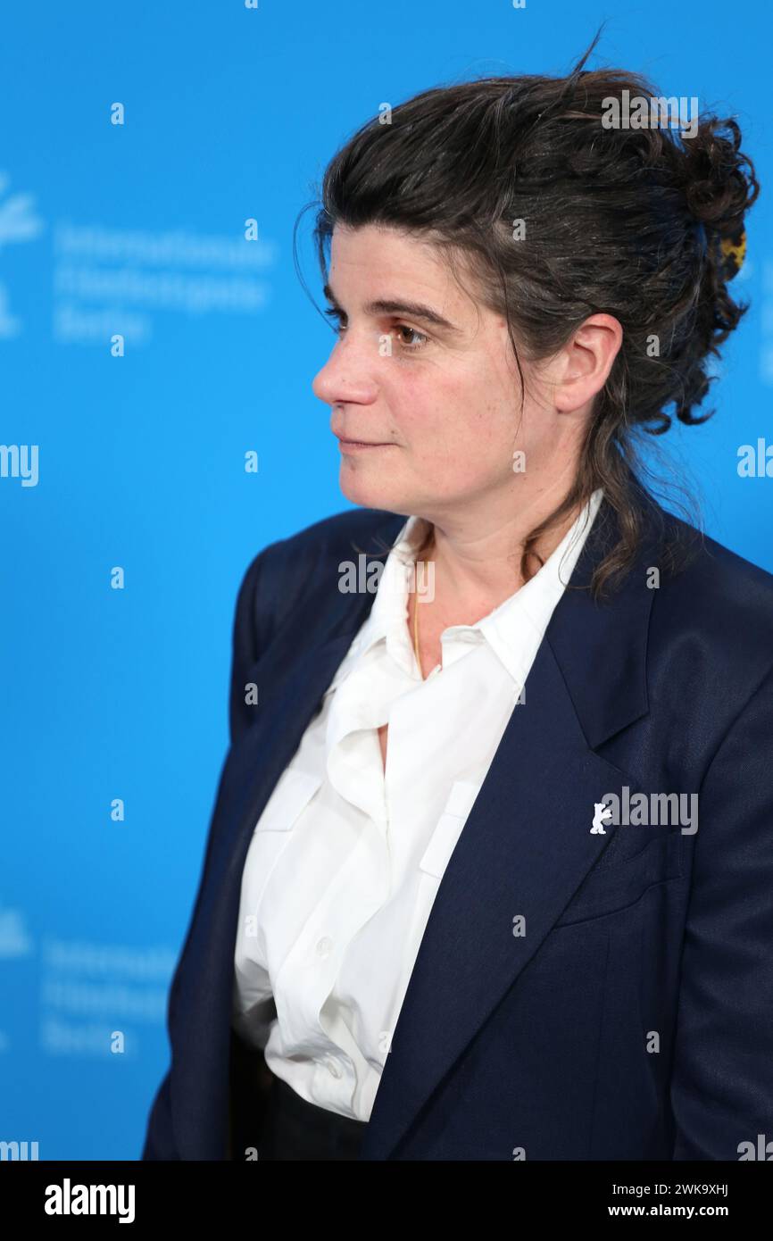 Berlin, Deutschland, 19. Februar 2024, Produzentin Marie-Ange Luciani beim Fotoaufruf zum Film Langue étrangère beim 74. Internationalen Filmfestival Berlinale. Foto: Doreen Kennedy / Alamy Live News. Stockfoto