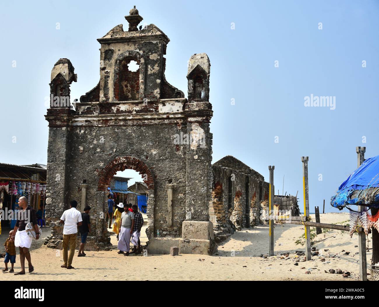 Die Ruinen der Kirche, die 1964 durch den Wirbelsturm zerstört wurde, Dhanuschkodi, tamil nadu, indien Stockfoto