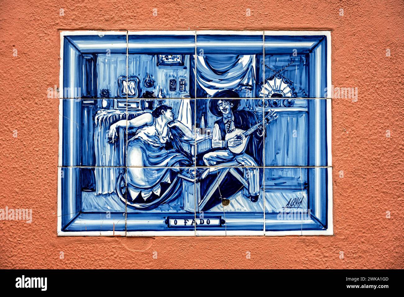 Azulejo-Straßenschild im Stadtteil Alfama in Lissabon, Portugal Stockfoto