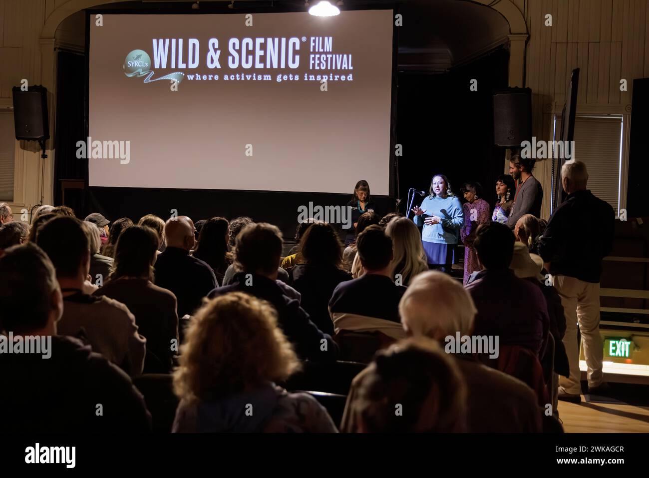 Nevada City, Usa. Februar 2024. Die South Yuba River Citizens League (SYRCL) veranstaltet vom 15. Bis 19. Februar 2024 das Wild and Scenic Film Festival (WSFF) in Nevada City und Grass Valley, Kalifornien 2024. Die Session mit dem Titel „Indigenous Voices“ zeigt indigene Menschen weltweit und ihren Aktivismus, um Kultur, Land und Wissen der Vorfahren zu bewahren. (Foto: Penny Collins/NurPhoto) Credit: NurPhoto SRL/Alamy Live News Stockfoto
