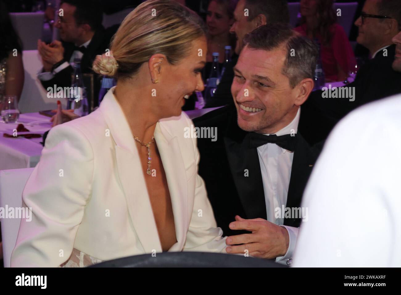FRANKFURT, 17. Februar; Franziska van Almsick und Michael MRONZ während der 53. Ball des Sports Gala in der Festhalle Frankfurt am 17. Februar 2024 in Frankfurt am Main. ( Bild Arthur THILL/ATP Bilder ) (THILL Arthur/ATP/SPP) Credit: SPP Sport Press Photo. /Alamy Live News Stockfoto