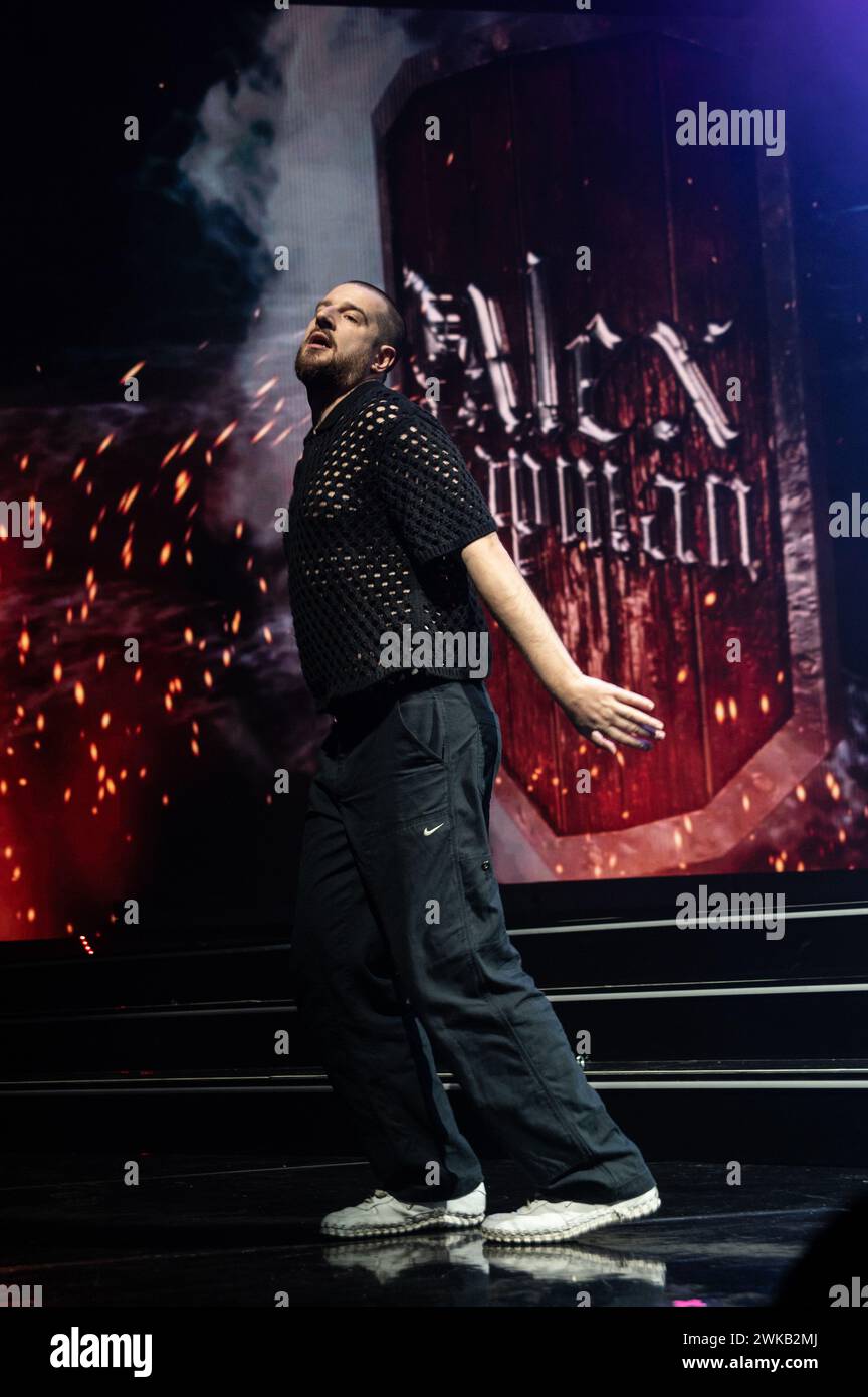 London, Vereinigtes Königreich. februar 2024. Alex Chapman eröffnet für Kim Petras mit einem DJ-Set im Hammersmith Apollo. Cristina Massei/Alamy Live News Stockfoto