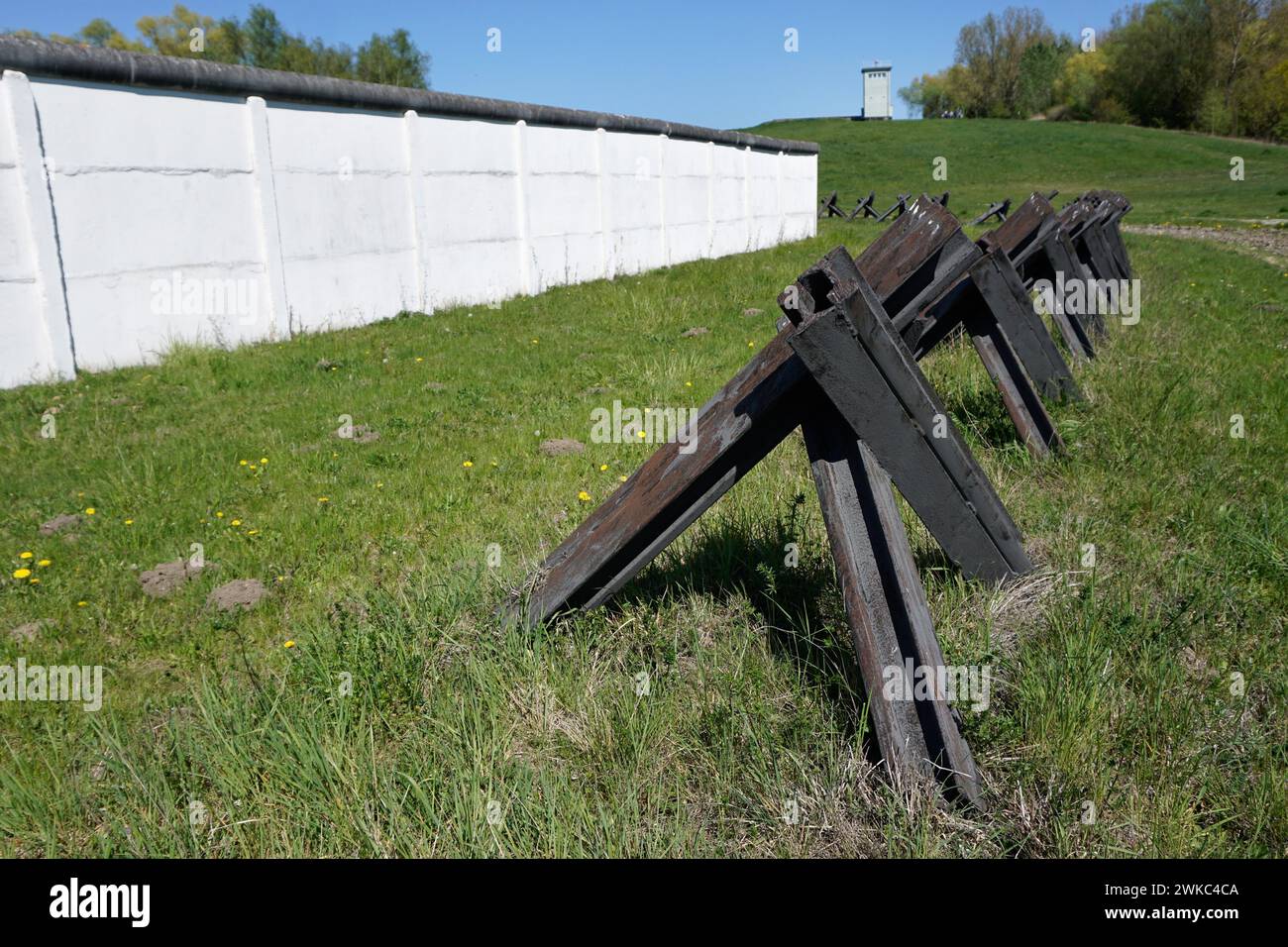 Grenzdenkmal Hoetensleben, ehemalige DDR-Grenzbefestigung in Hoetensleben, heute Landesgrenze zwischen Sachsen-Anhalt und Niedersachsen, 22 Stockfoto