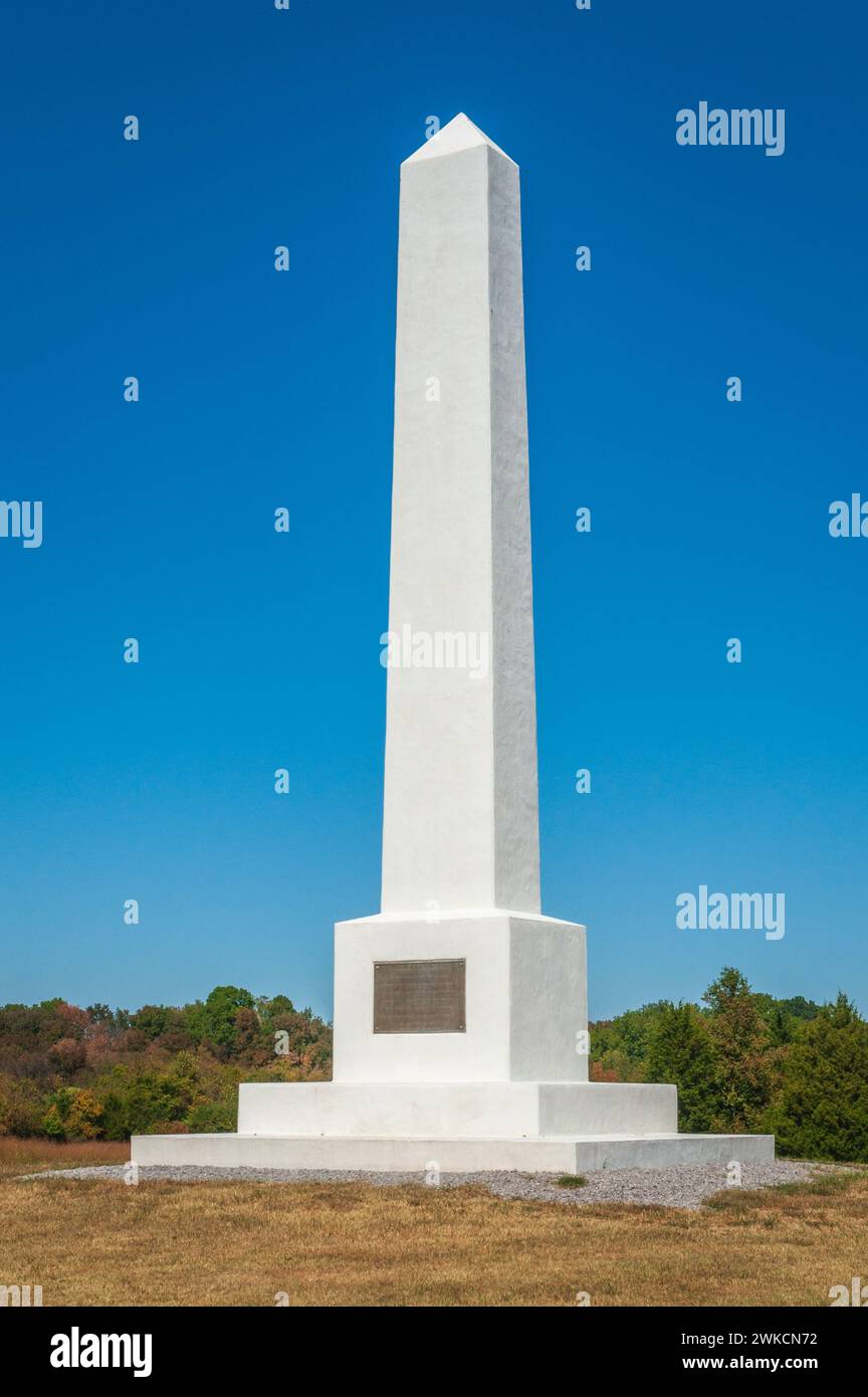 Stones River Artillery Monument Historical Marker am Stones River National Battlefield im Rutherford County, Tennessee, USA Stockfoto