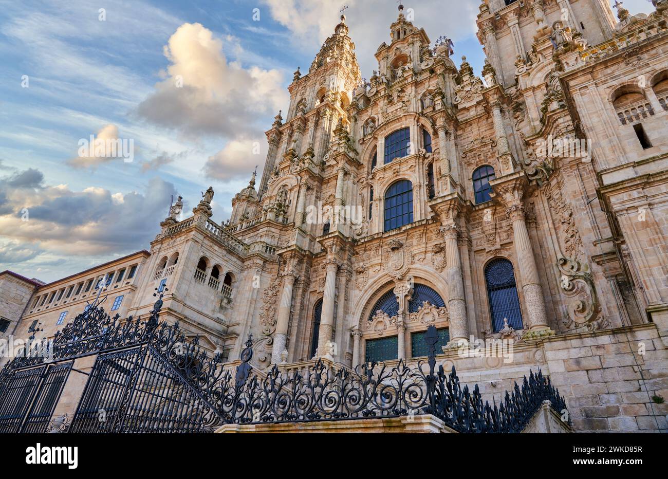 Kathedrale, Plaza del Obradoiro, Santiago de Compostela, Provinz Coruña, Galicien, Spanien. Das Plaza del Obradoiro befindet sich in Santiago de Compostel Stockfoto