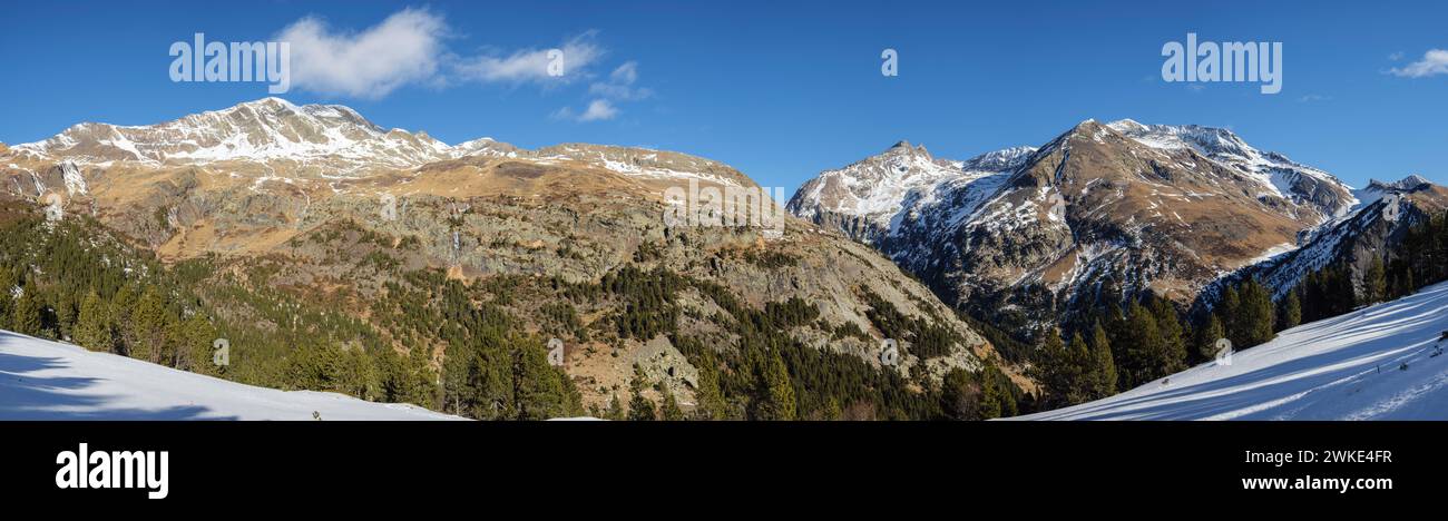 Picos de Culfreda (Pic de Batoua), 3034 m y Bachimala (3,176 m), ascenso al puerto de la Madera, Huesca, Aragón, cordillera de los Pirineos, Spanien. Stockfoto