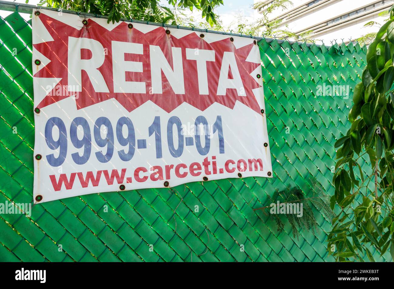 Merida Mexico, Xcumpich Calle 20A, Schild Banner, Immobilien, Schilder Informationen, Werbung für Werbeaktionen, Banner Banner, Leasing, Miete Stockfoto