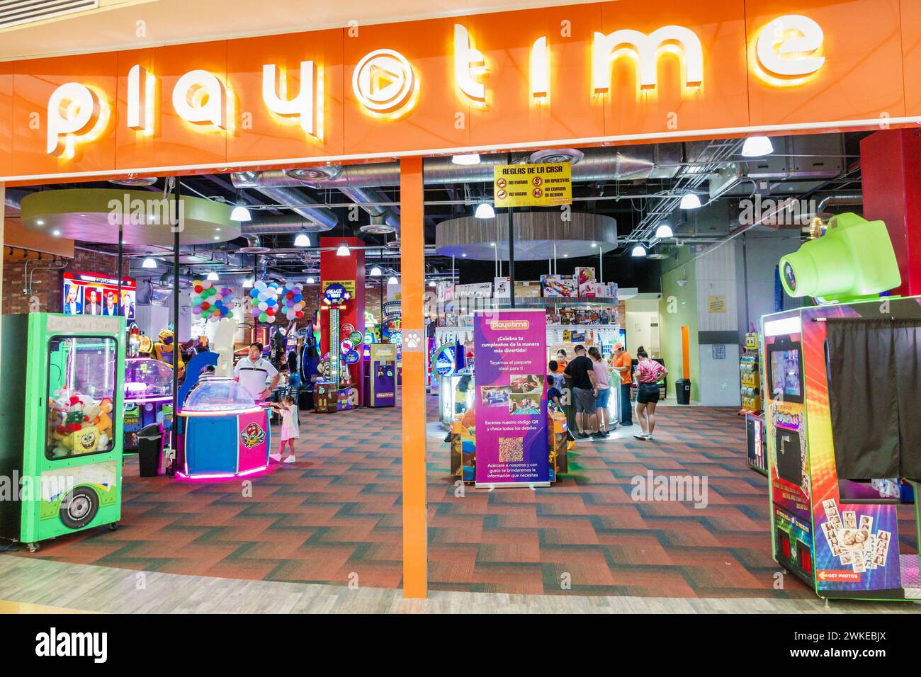 Merida Mexico, Zona Industrial, Galerias Merida Store Stores Business Business Business Business Business Business Merchant Merchants Market Market Market Market Market Market, Selling Buy, Shopping s Stockfoto