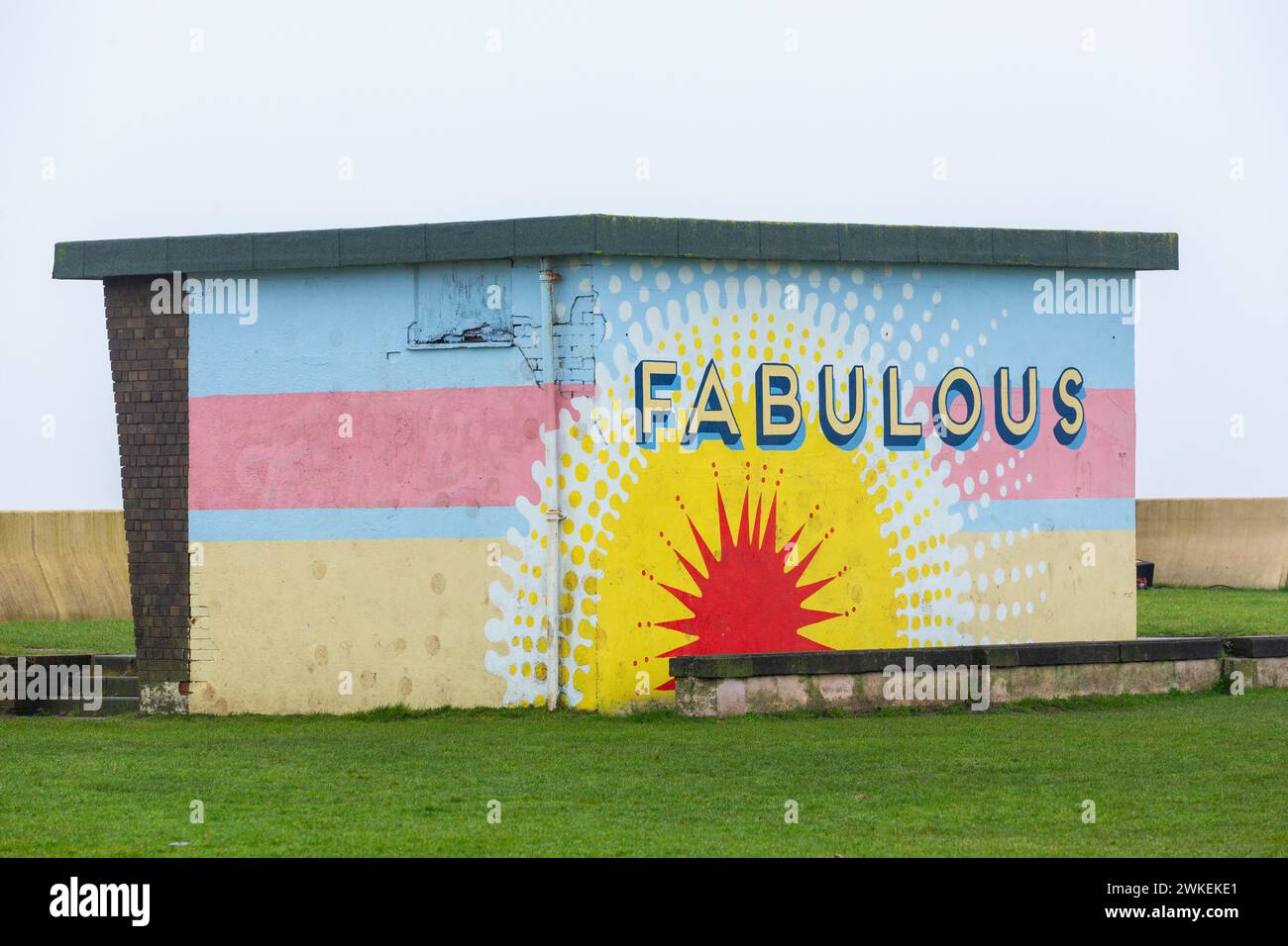 Outdoor-Schutzhütte mit fabelhafter Grafik Stockfoto