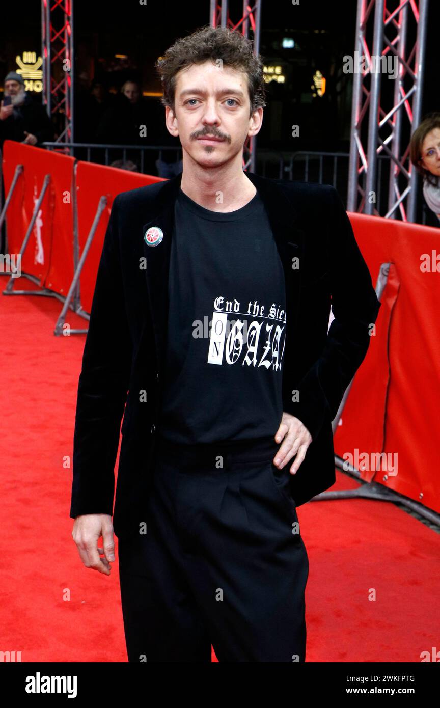 Nahuel Perez Biscayart bei der Premiere des Kinofilms 'Les Gens d'à côté / My New Friends' auf der Berlinale 2024 / 74. Internationale Filmfestspiele Berlin im Zoo Palast. Berlin, 19.02.2024 Stockfoto