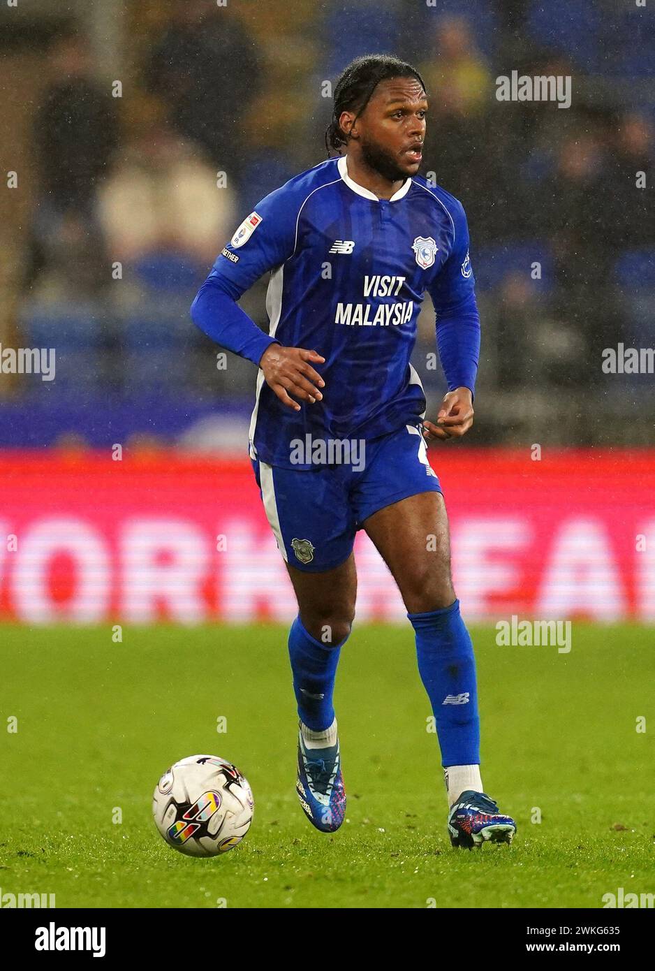 Mahlon Romeo von Cardiff City während des Sky Bet Championship Matches im Cardiff City Stadium in Cardiff. Bilddatum: Dienstag, 20. Februar 2024. Stockfoto