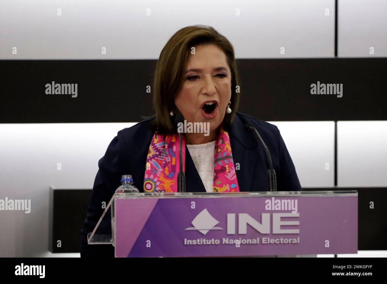 Mexiko-Stadt, Mexiko. Februar 2024. 20. Februar 2024, Mexiko-Stadt: Xochitl Galvez Ruiz spricht während ihrer Registrierung als mexikanische Präsidentschaftskandidatin beim National Institute Electoral. Am 20. Februar 2024 in Mexiko-Stadt, Mexiko (Foto: Luis Barron/Eyepix Group/SIPA USA) Credit: SIPA USA/Alamy Live News Stockfoto