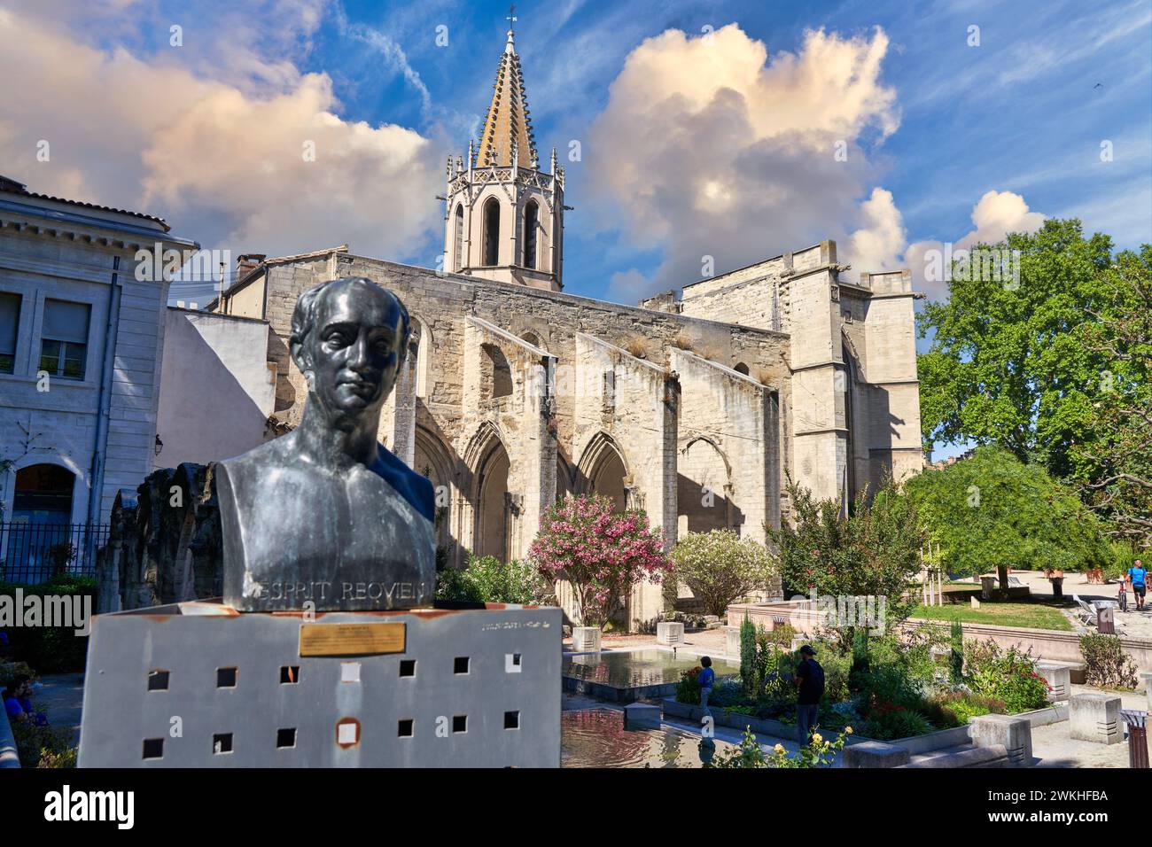 Le buste d'Esprit Requien dans le Square Agricol Perdiguier, Avignon, Vaucluse, Provence-Alpes-Côte d’Azur, Frankreich, Europa. Stockfoto