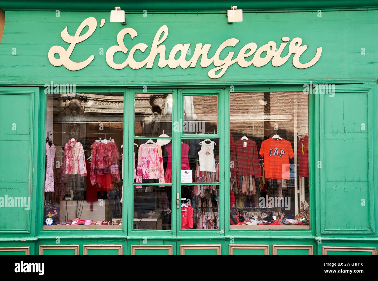 Bekleidungsgeschäft Showcase L'Echangeoir, Rue de la Dalbade, Toulouse, Haute-Garonne, Occitanie, Frankreich, Europa. Stockfoto