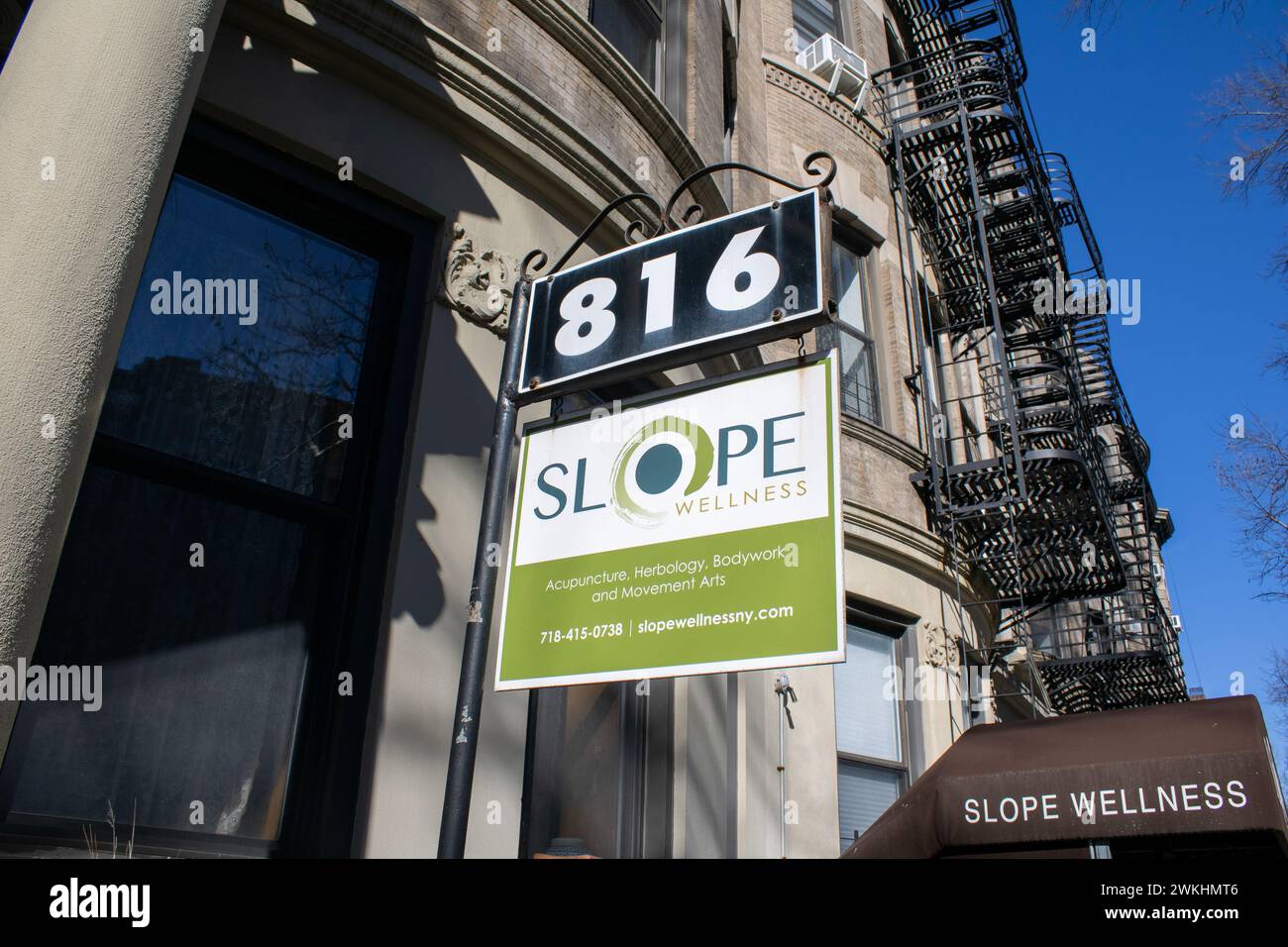 Die Schilder auf einem Gebäude in New York, USA Stockfoto