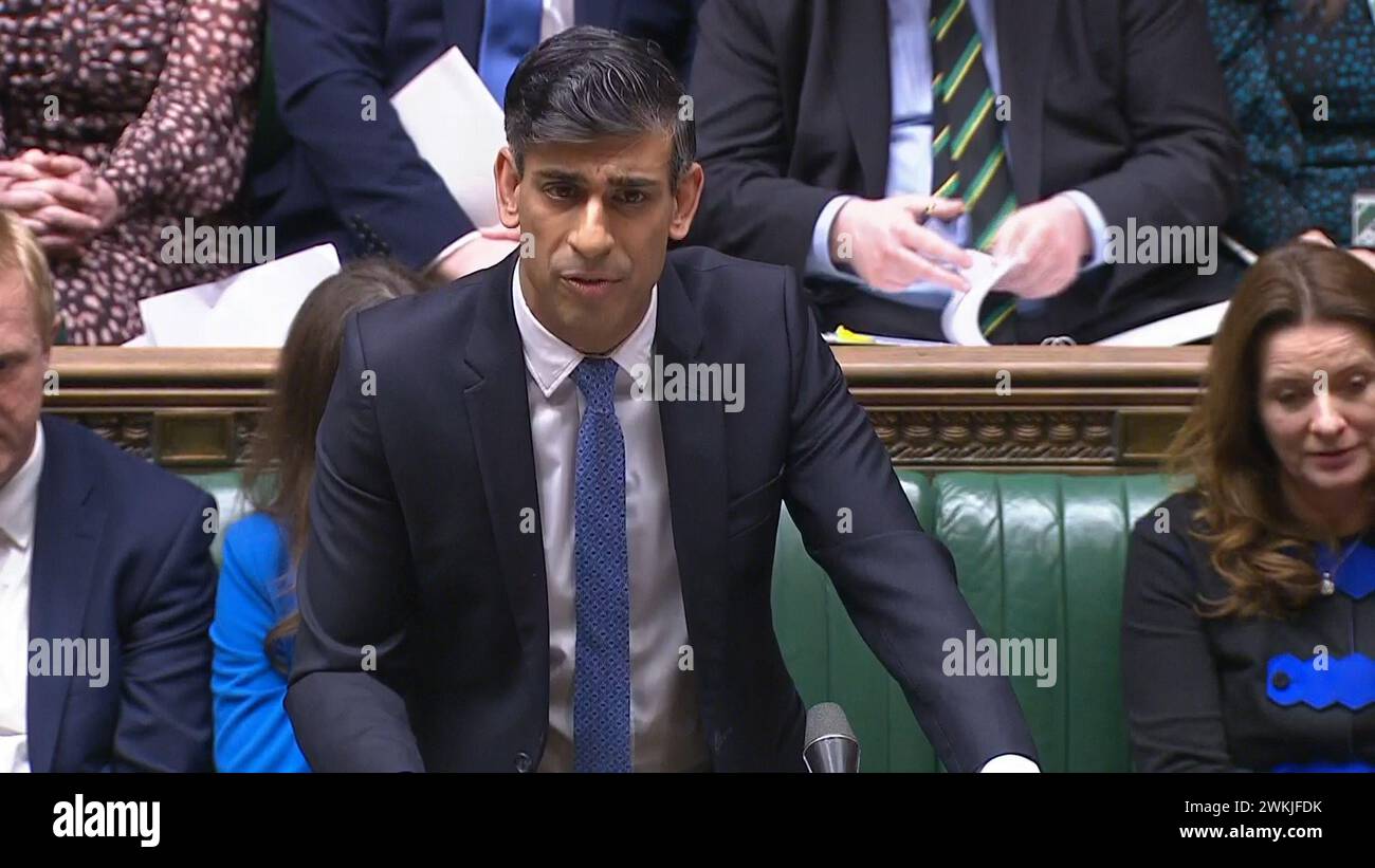 Premierminister Rishi Sunak spricht während der Fragen des Premierministers im britischen Unterhaus. Bilddatum: Mittwoch, 21. Februar 2024. Stockfoto