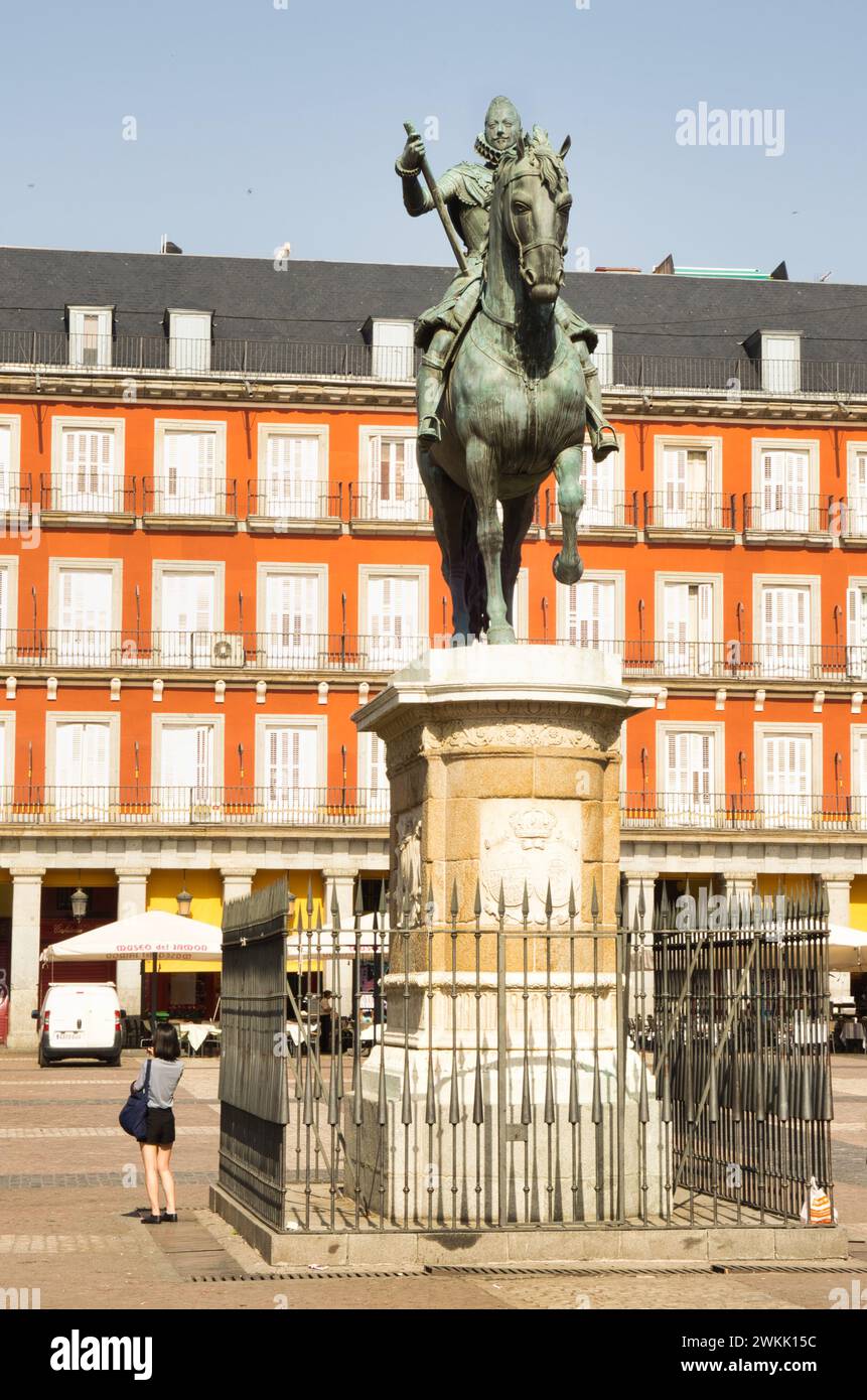 Madrid, Spanien - 27. Juni 2018: Ein Blick auf einen beliebten Plaza Mayor, auch bekannt als Madrid Central Square in Madrid, Spanien Stockfoto