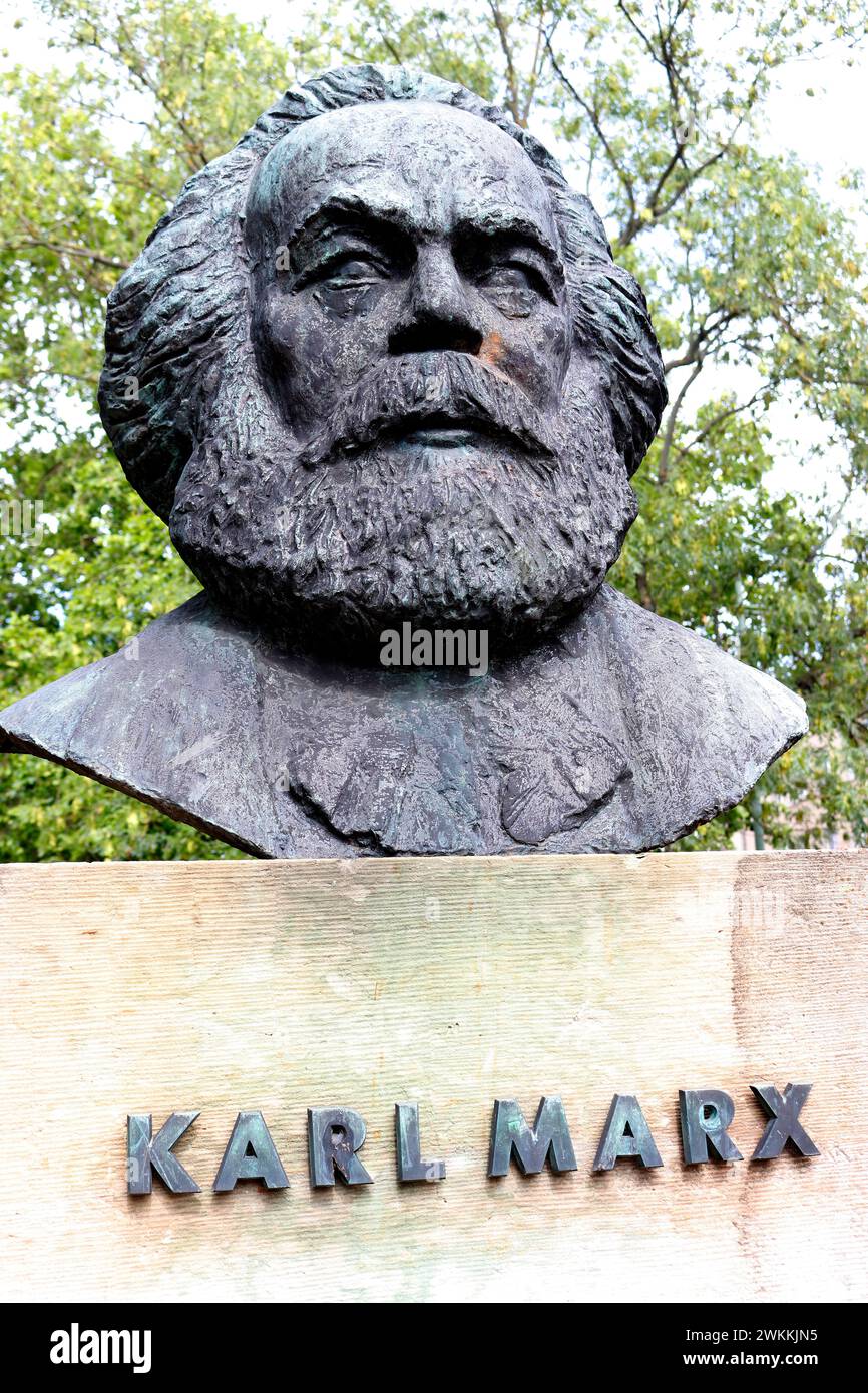 Karl Marx Buste/ Skulptur, Dessau (nur für redaktionelle Verwendung. Keine Werbung. Referenzdatenbank: http://www.360-berlin.de. © Jens Knappe. Bildq Stockfoto