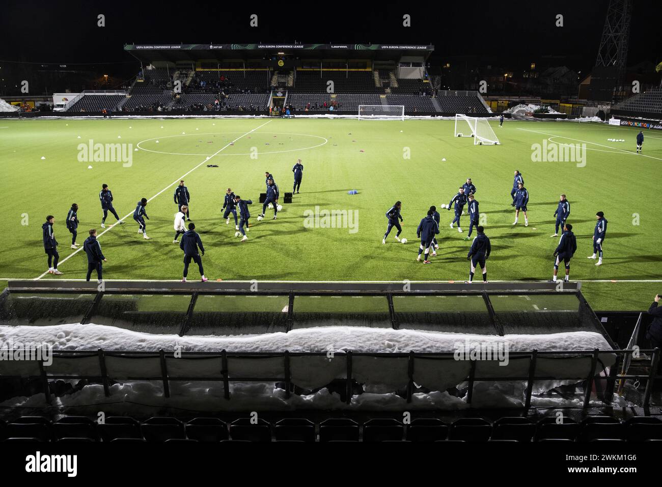 Bodø - die Ajax-Auswahl während des Trainings im Vorfeld des Conference League-Spiels gegen Bodø/Glimt im Aspmyra-Stadion am 21. Februar 2024 in Bodø, Norwegen. ANP VINCENT JANNINK Stockfoto