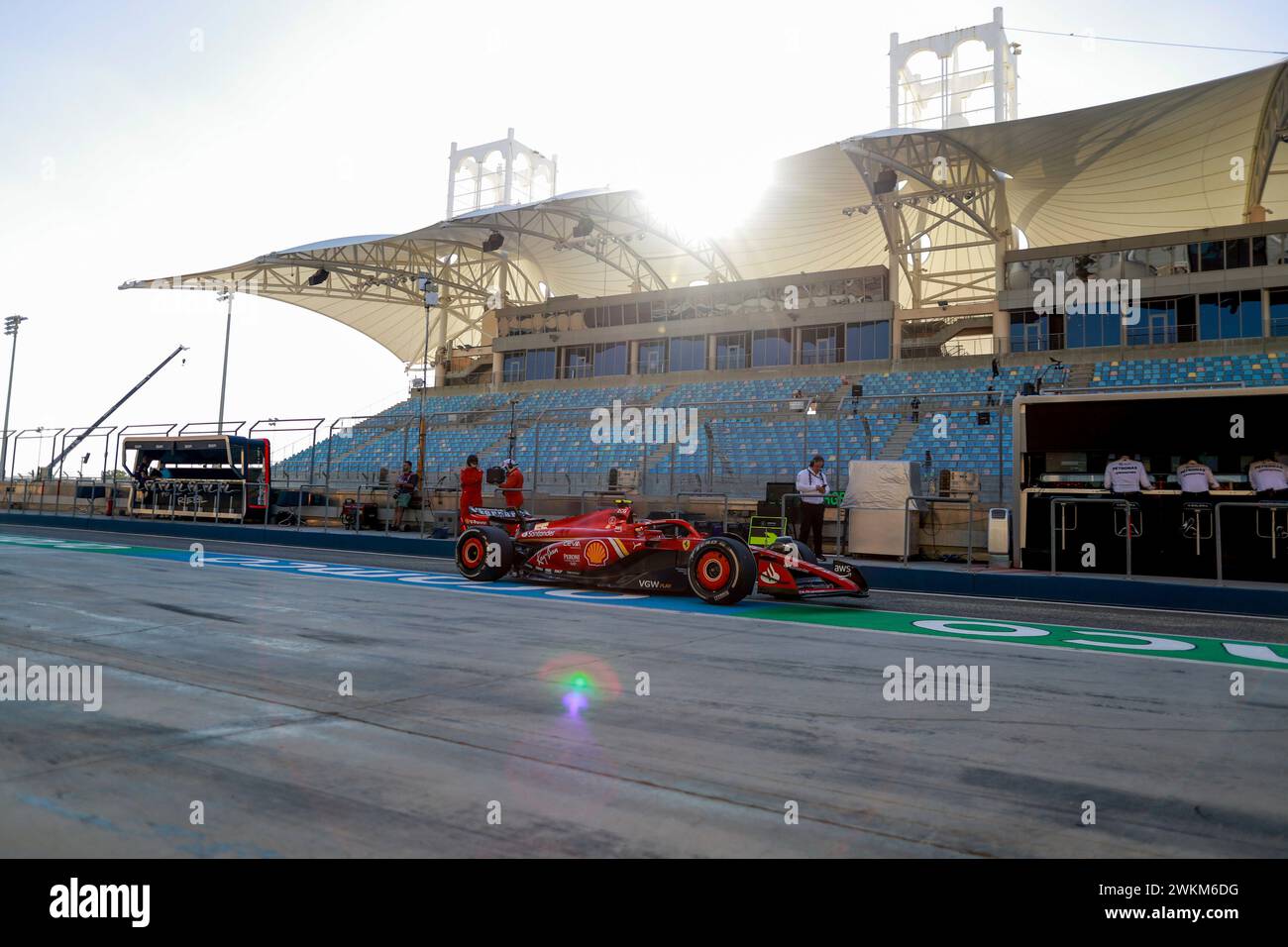 Sakhir, Bahrain. Februar 2024. F1-Vorsaisontests in Bahrain auf dem Bahrain International Circuit am 21. Februar 2024 in Sakhir, Bahrain. (Foto von HOCH ZWEI) Credit: dpa/Alamy Live News Stockfoto