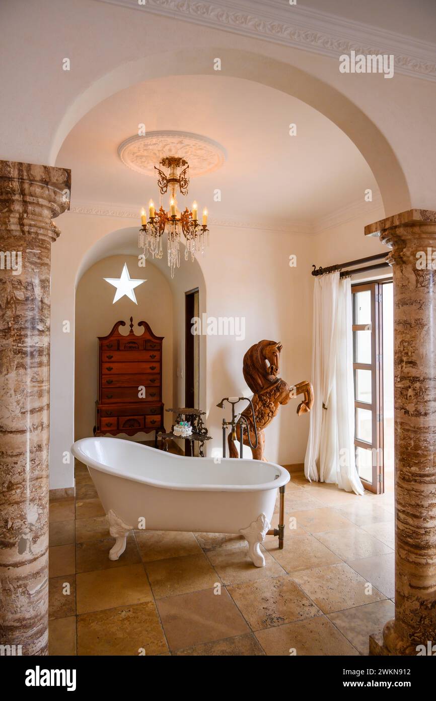 Gästezimmer im Casa Kimberly, einem luxuriösen Boutique-Hotel in Puerto Vallarta, Mexiko. Stockfoto
