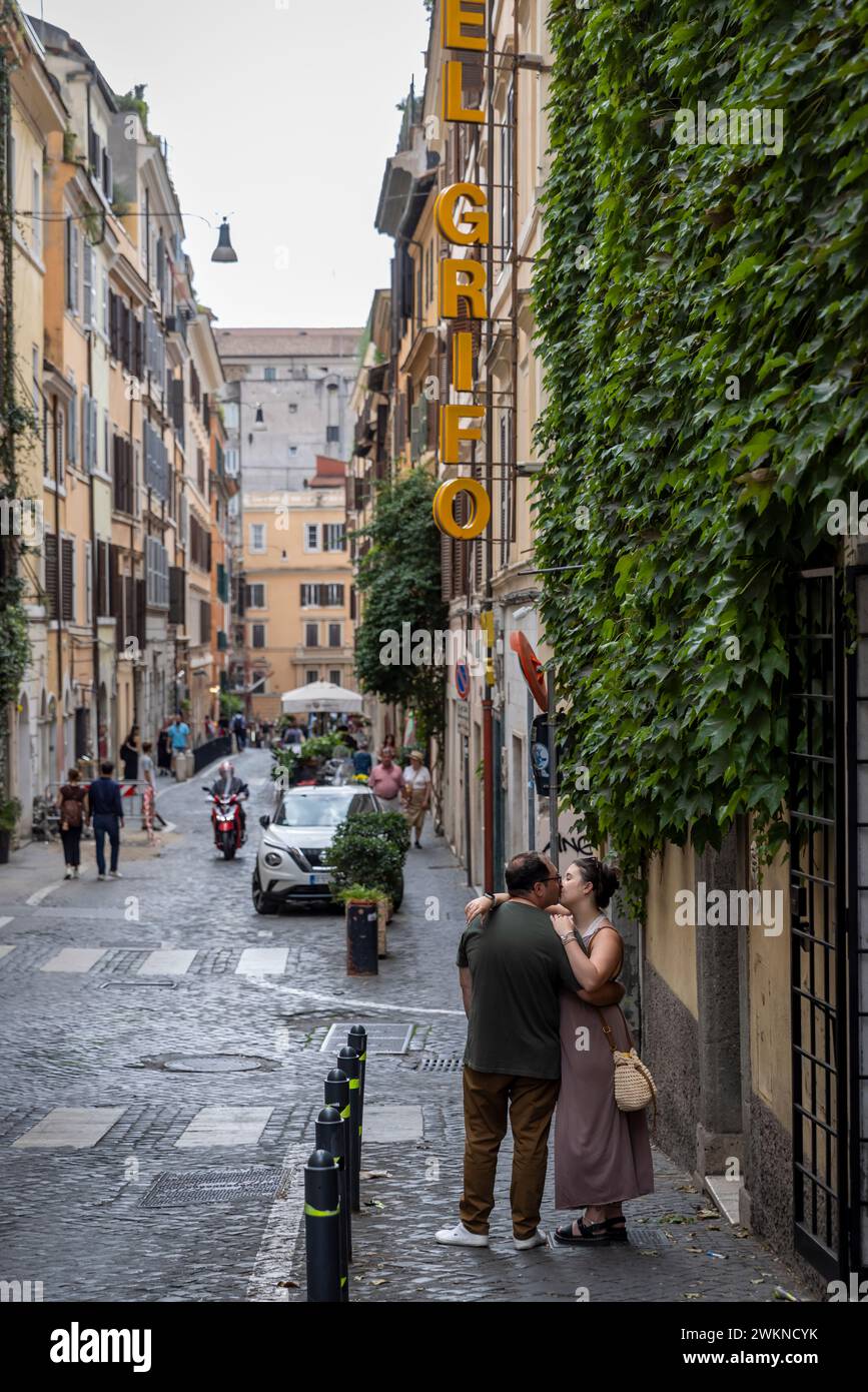 Das tägliche Leben in den Straßen von Rom, Italien. Stockfoto