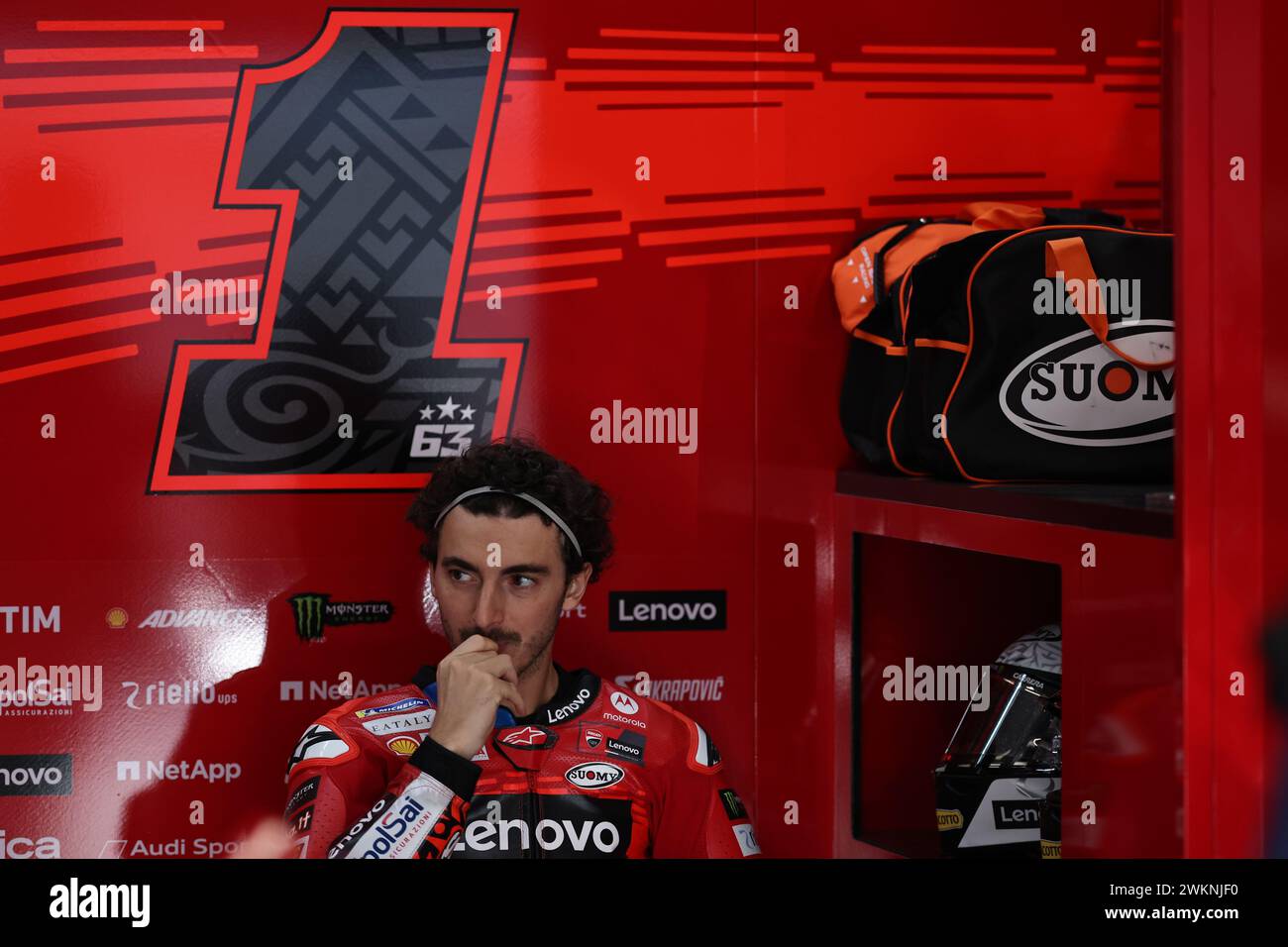 Doha, Katar. Februar 2024. DOHA, Lusail, KATAR, 20. Februar 2024; Francesco Bagnaia aus Italien und Ducati Leonovo Team während des offiziellen Qatar MotoGP Tests auf dem Lusail Circuit am 20. Februar 2024 in Doha, Katar. (Foto von Qian Jun/ATP Images) (QIAN Jun /ATP/SPP) Credit: SPP Sport Press Photo. /Alamy Live News Stockfoto