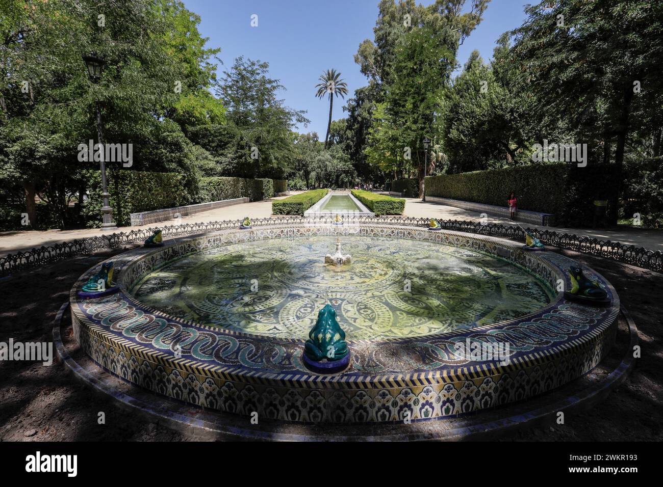 Sevilla, 07/30/2023. Reise durch die Brunnen. Froschbrunnen, María Luisa Park. Foto: Raúl Doblado. Archsev. Quelle: Album / Archivo ABC / Raúl Doblado Stockfoto