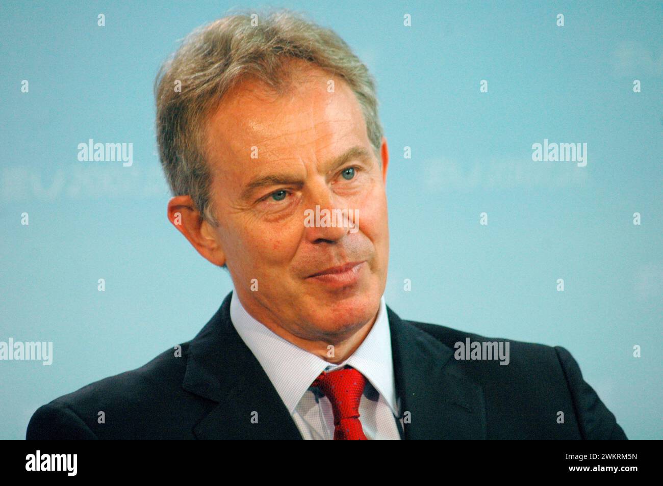 Tony Blair - Pressetermin mit der Dt. Bundeskanzlerin anlaesslich der Uebergabe von Unterschriften der Aktion "Weltweiten Aufruf zur Aktion gegen die Armut", Stockfoto