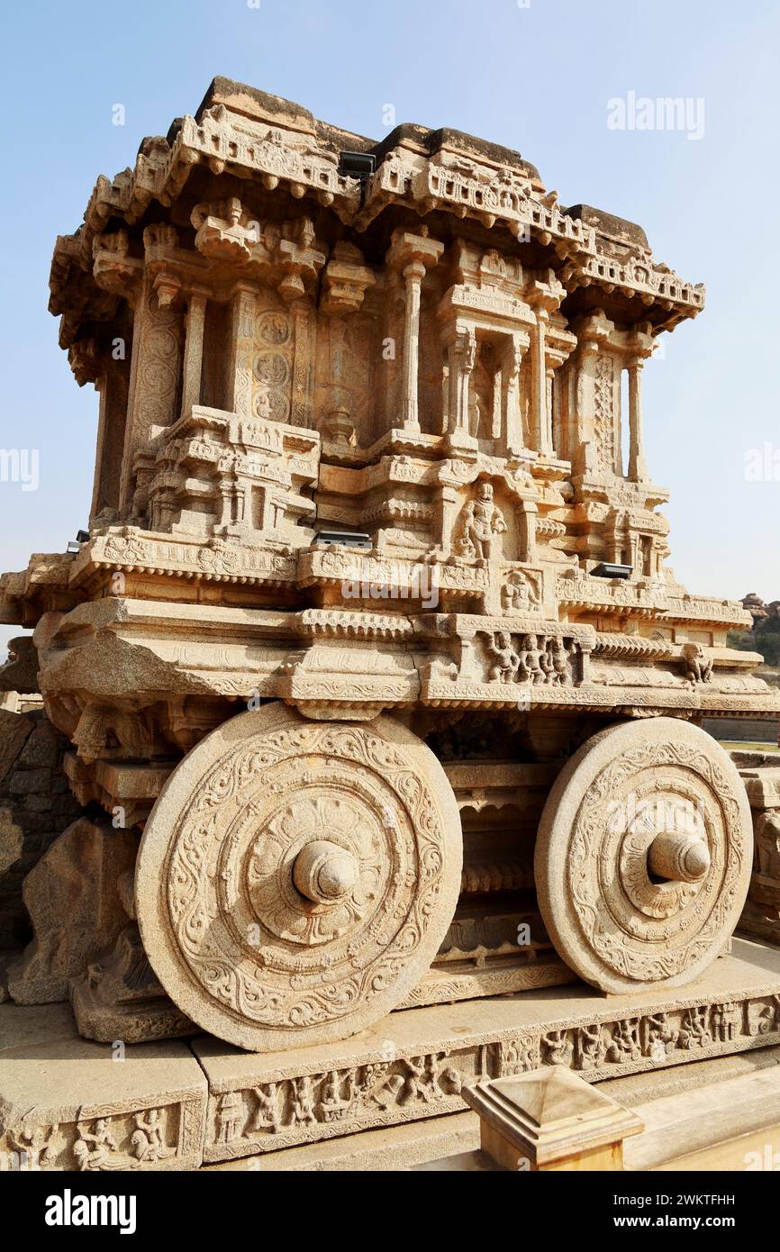 Steinkammerschrein, Vijaya Vittala Tempel, Hampi, Hosapete, Karnataka, Indien Stockfoto