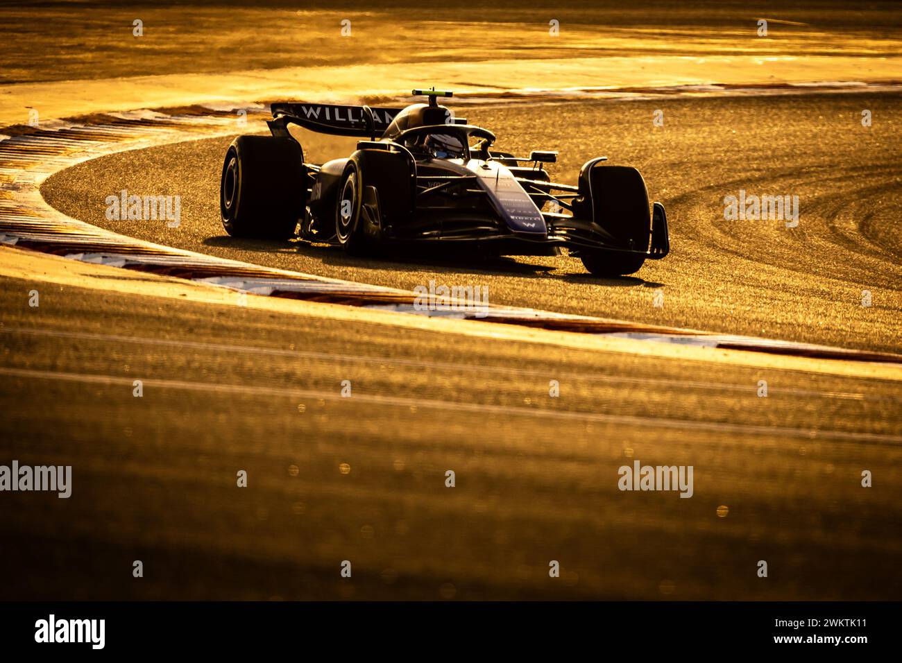 Sakhir, Bahrain. Februar 2024. Logan Sargeant (USA) Williams Racing FW46. 22.02.2024. Formel-1-Test, Sakhir, Bahrain, Tag Zwei. Das Foto sollte lauten: XPB/Alamy Live News. Stockfoto