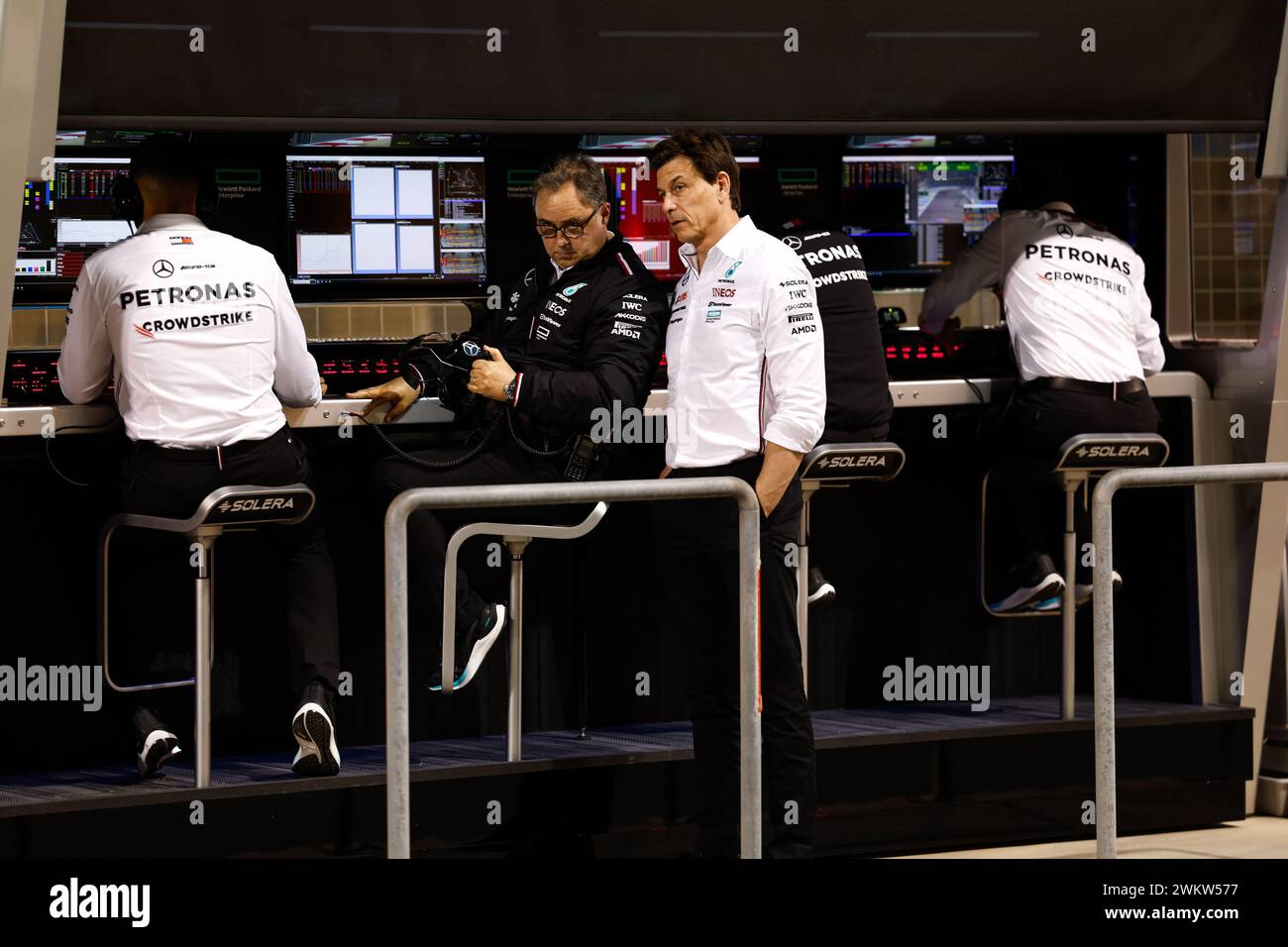 Combinaison De Course Mercedes AMG F1 Team 2024 – Taille Enfant, Style Pro