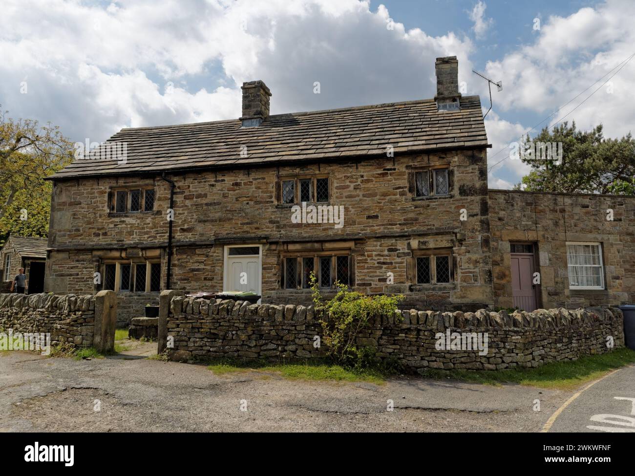 Lea House Cottage beginnt am Ende des Pennine Way Edale Village Grade II denkmalgeschützten Gebäudes, Peak District National Park House Derbyshire England UK Stockfoto