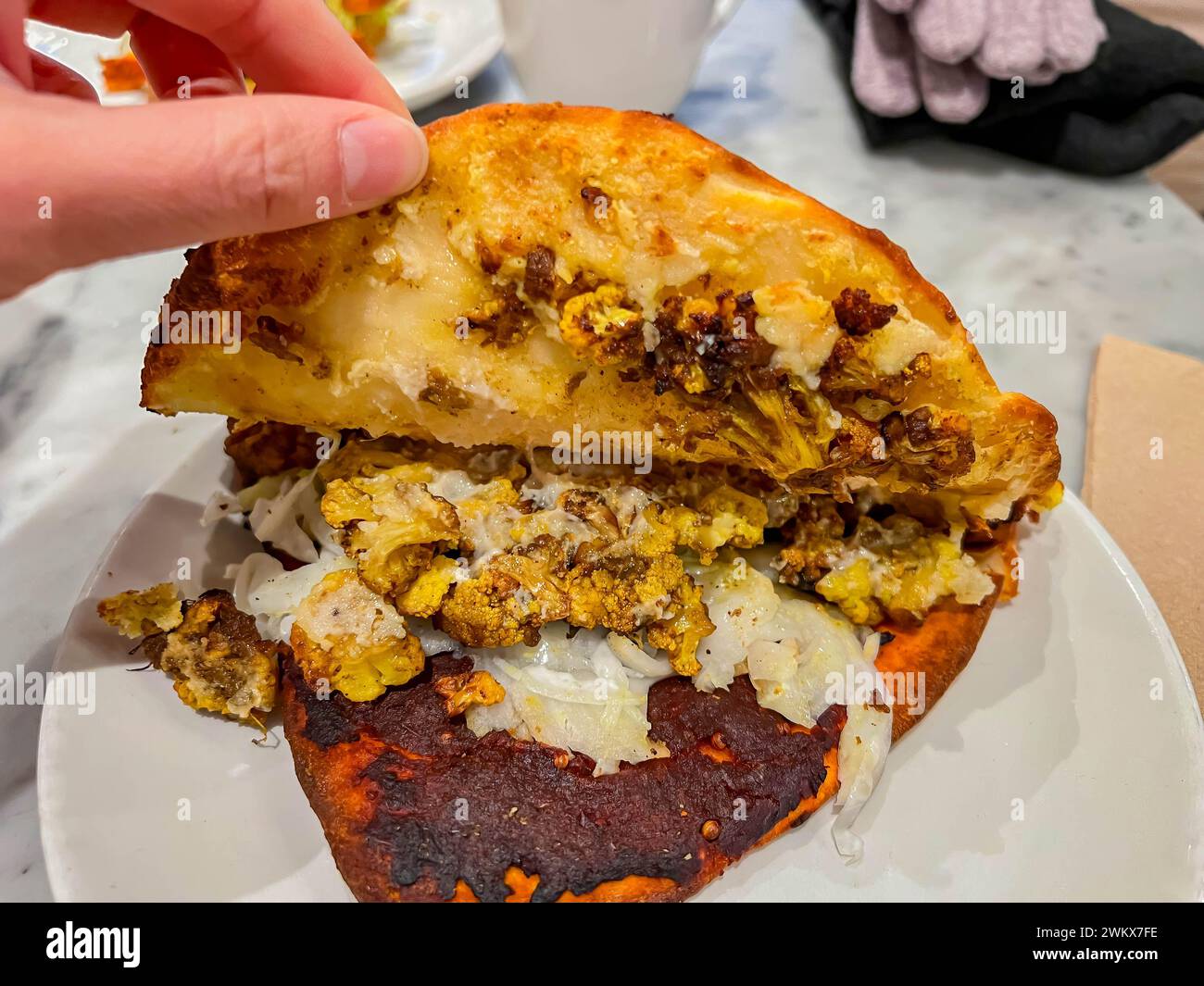 Nahaufnahme von gebratenem Blumenkohlbrot in Boston Stockfoto