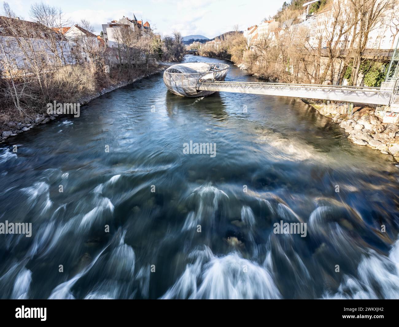 Futuristische Murinsel in der Mur, künstliche Insel in der Mur, Graz, Steiermark, Österreich Stockfoto