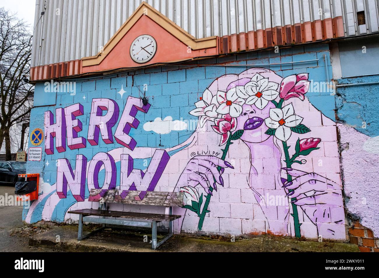 Bunte Straßenkunst an einer Wand im Werksviertel München Stockfoto