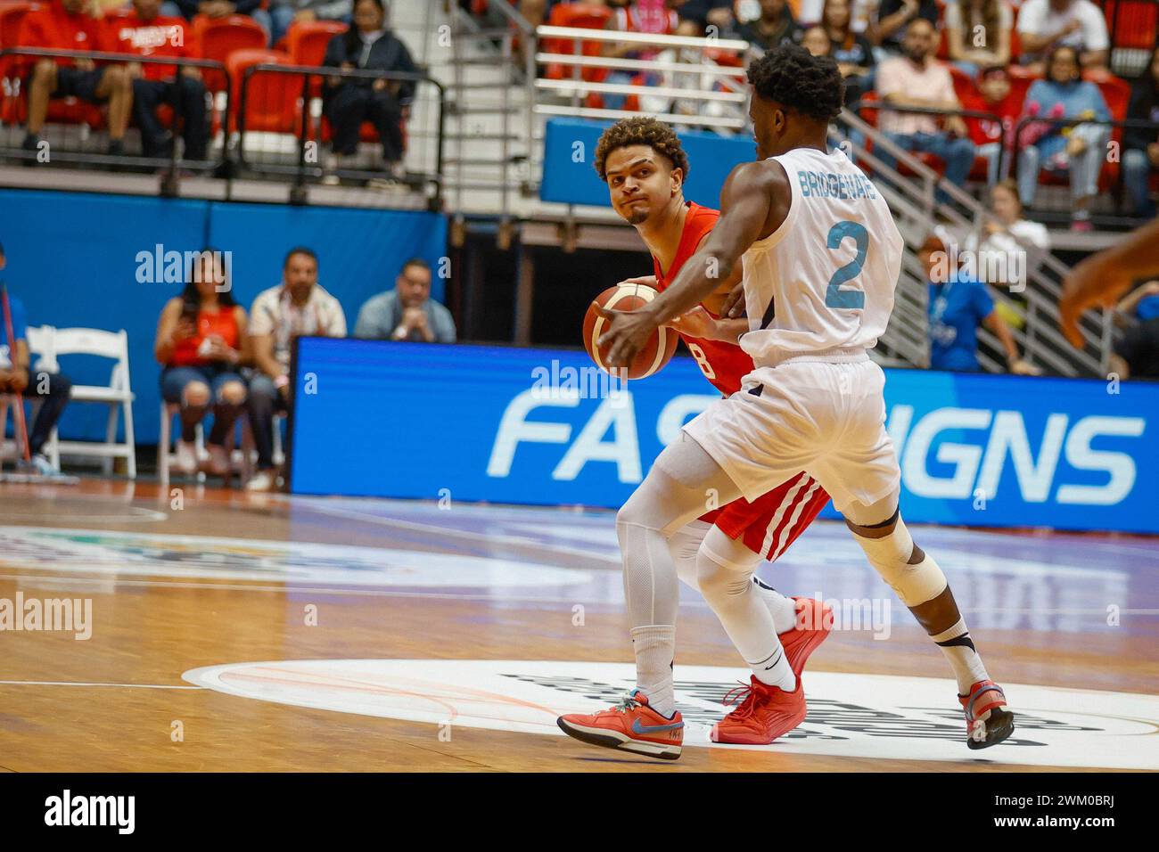 SAN JUAN, SAN JUAN Puerto Rico #8 Jorge Pacheco FIBA AmeriCup 2025 Qualifikation (Fenster 1) Bahamas gegen Puerto Rico (Endstand: 88 Bahamas gegen 77 Puerto Rico) am 22. Februar 2024 in San Juan Puerto Rico. (Foto: Edgardo J. Medina Millán/SIPA USA) Credit: SIPA USA/Alamy Live News Stockfoto