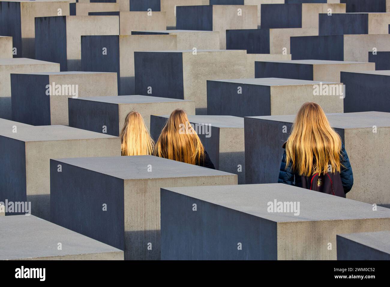 Holocaust Memorial Holocaust-Mahnmal. Entworfen von dem Architekten Peter Eisenman und Ingenieur Buro Happold, Berlin, Deutschland. Stockfoto