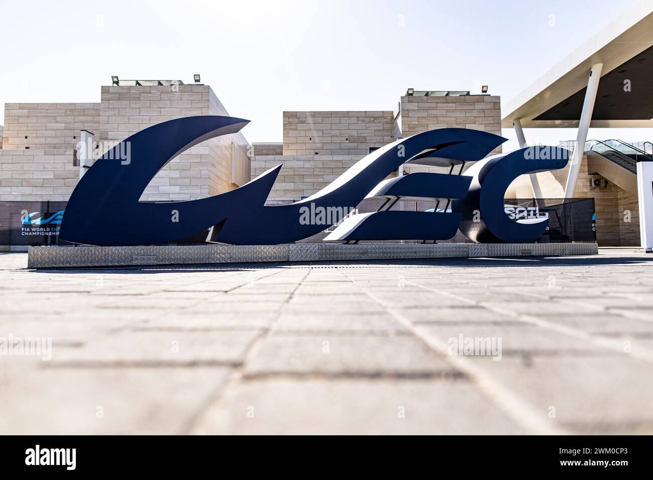 Lusail, Katar. Februar 2024. WEC-Logo während des Prologs der FIA-Langstrecken-Weltmeisterschaft 2024 vom 24. Bis 26. Februar 2024 auf dem Losail International Circuit in Lusail, Katar - Foto Julien Delfosse/DPPI Credit: DPPI Media/Alamy Live News Stockfoto