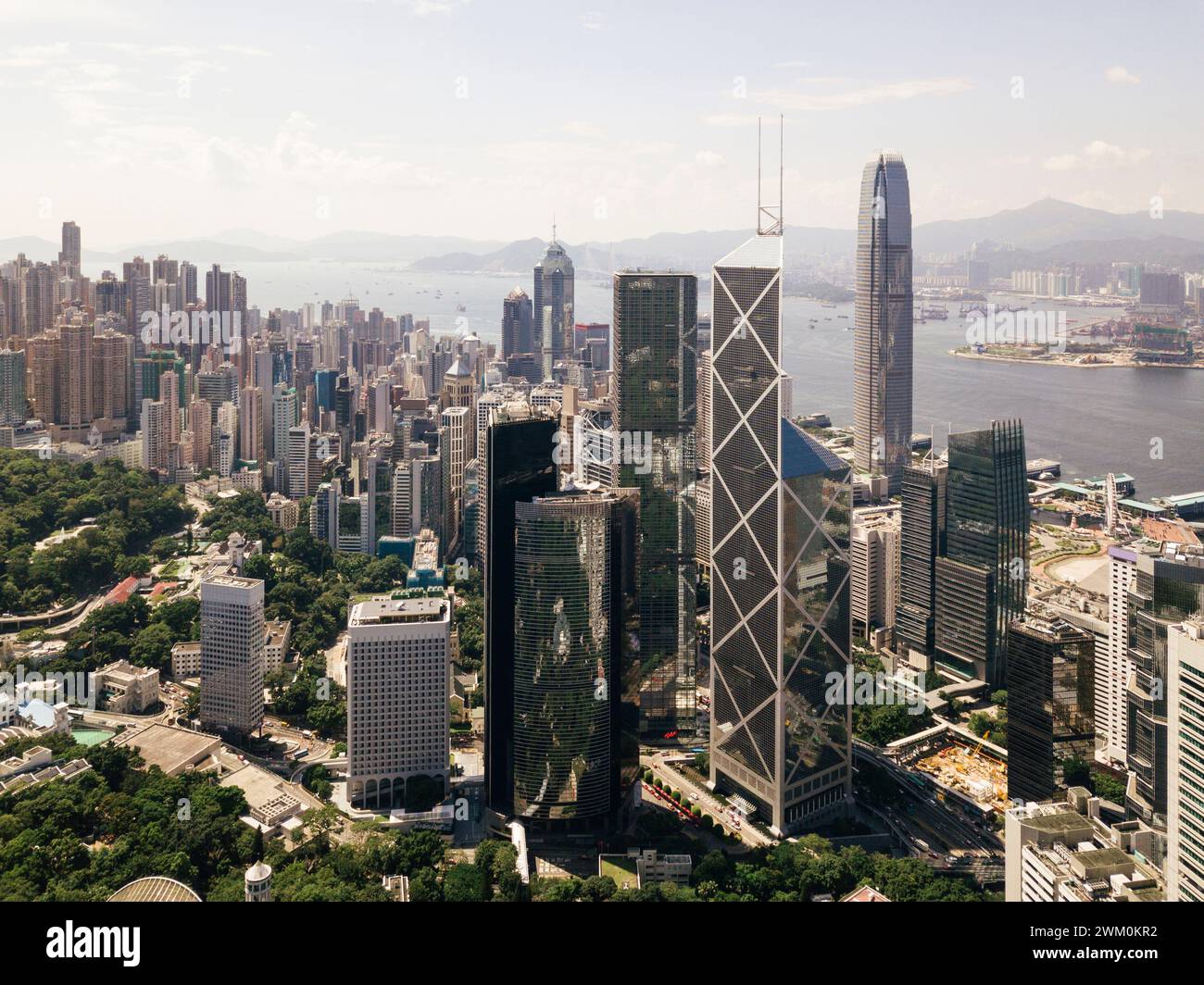 Berühmte Gebäude in Hongkong Stadt an sonnigen Tagen Stockfoto