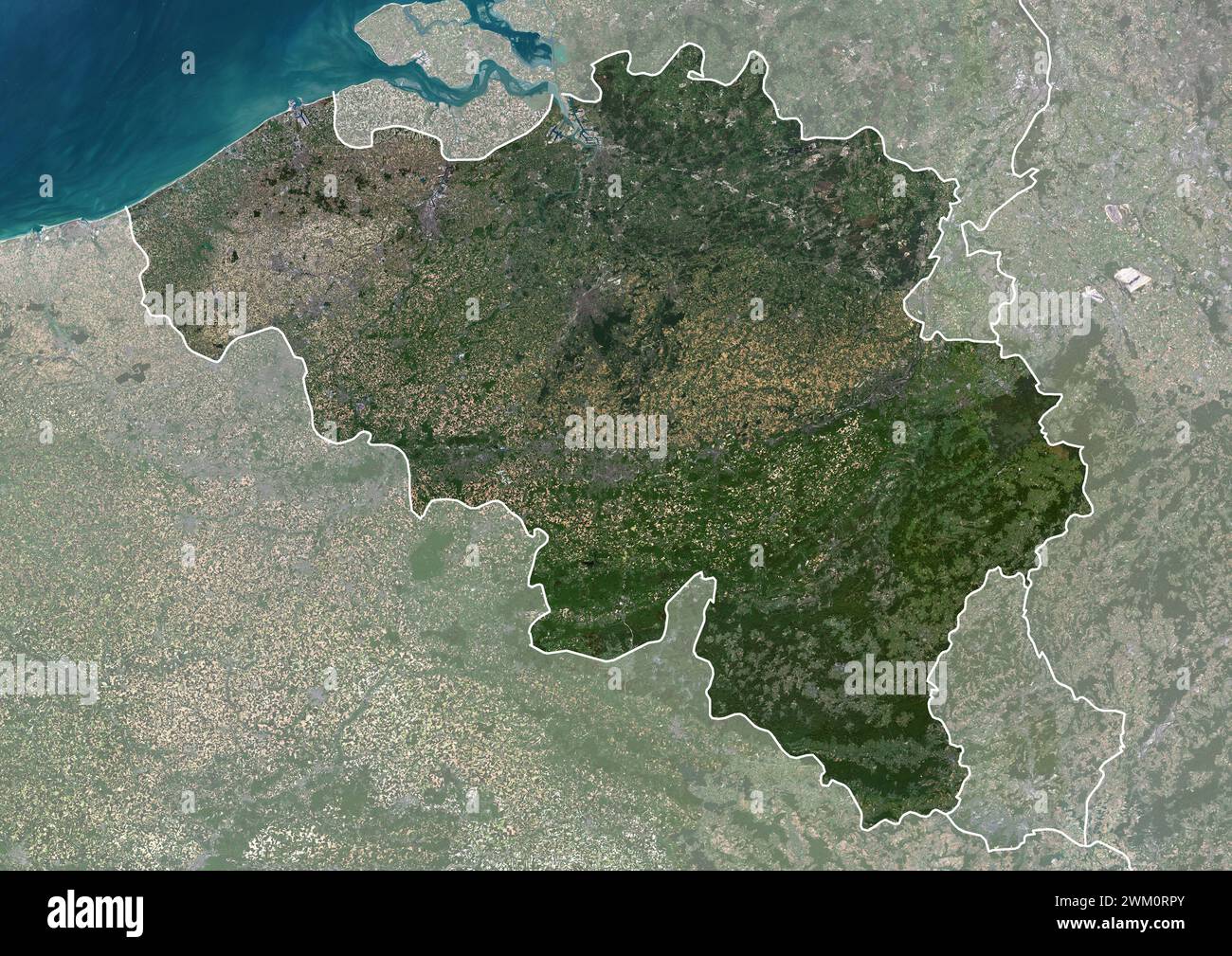 Farb-Satellitenbild von Belgien, mit Rahmen und Maske. Stockfoto