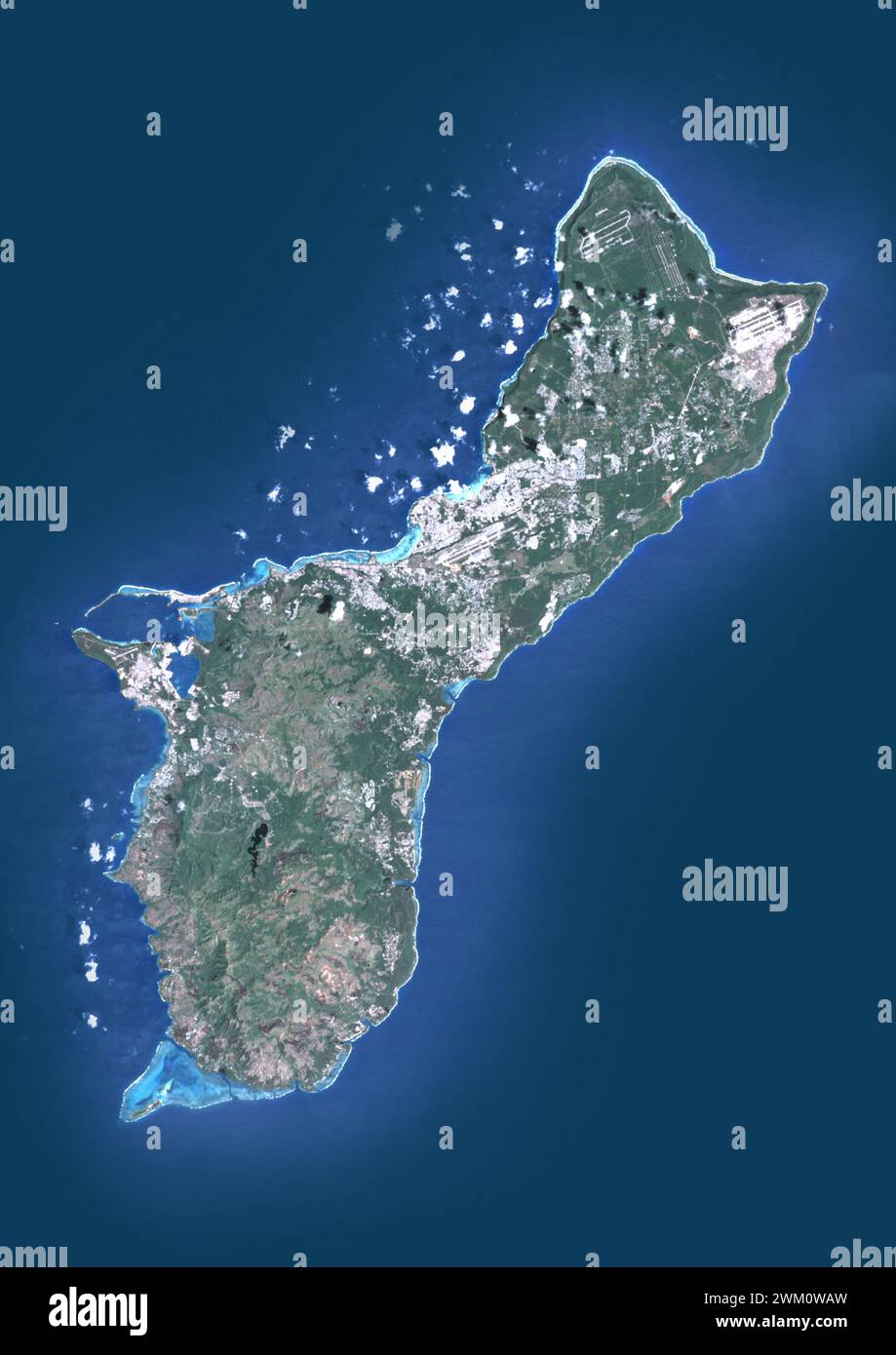 Farb-Satellitenbild von Guam. Stockfoto