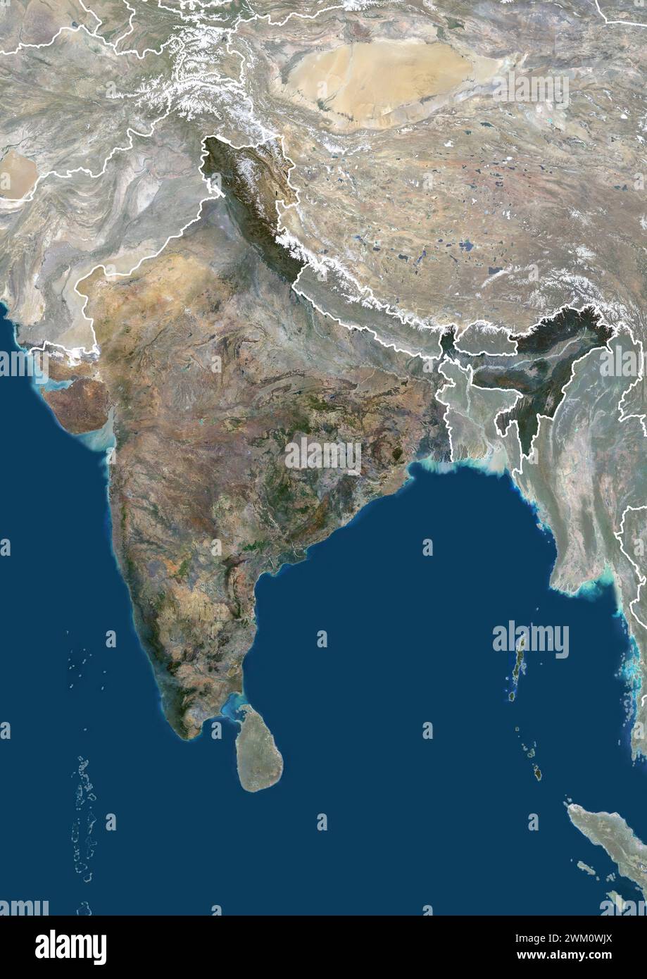Farb-Satellitenbild von Indien, mit Grenzen und Maske. Stockfoto